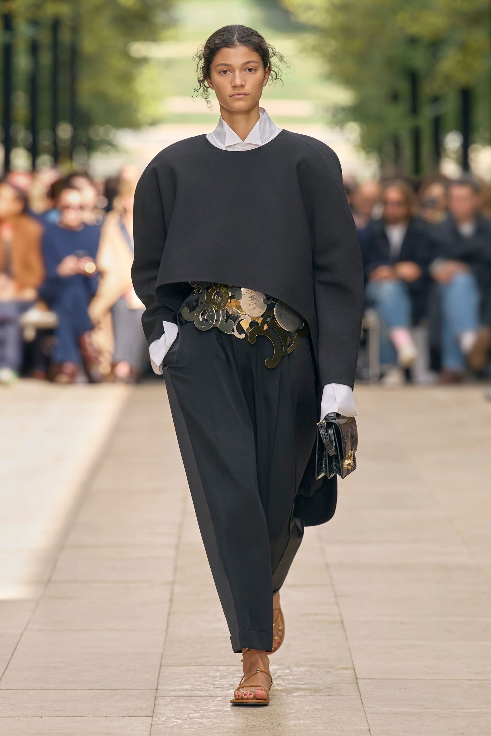 oversized black top with relaxed pants