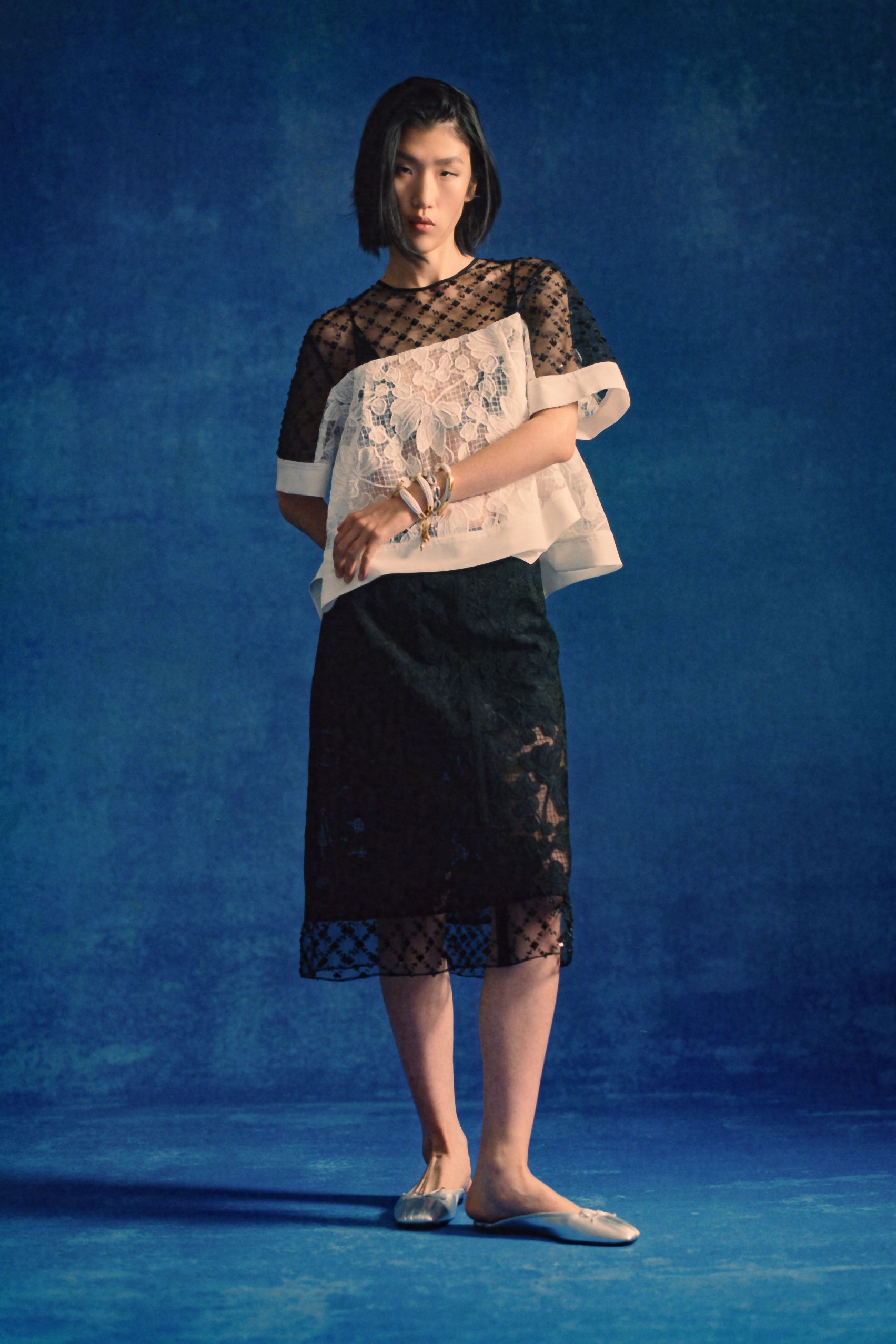 black lace short-sleeve collared relaxed layered embroidered top