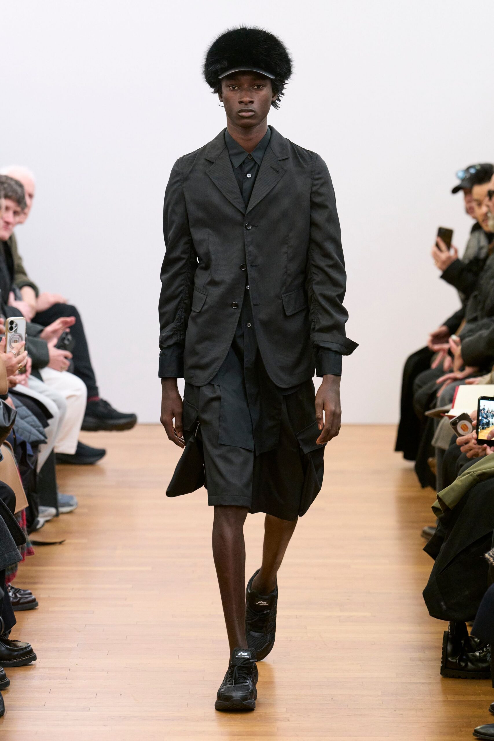 black cotton long-sleeve collared structured buttoned suit