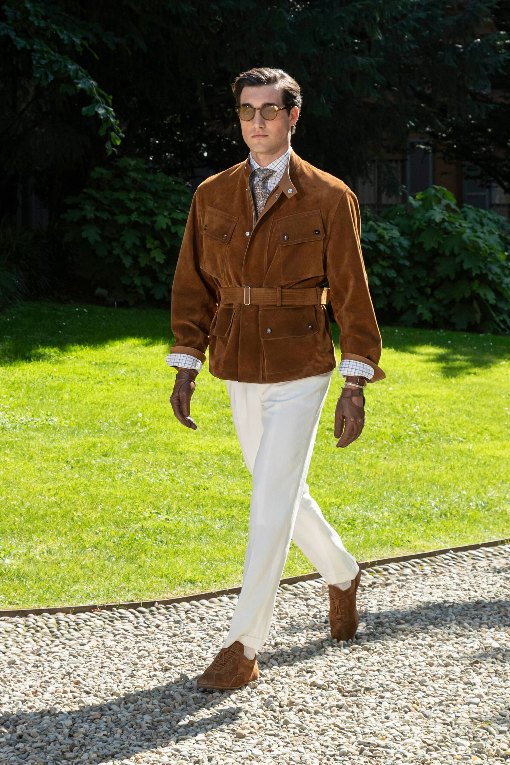 brown suede long-sleeve collared relaxed zippered pockets jacket
