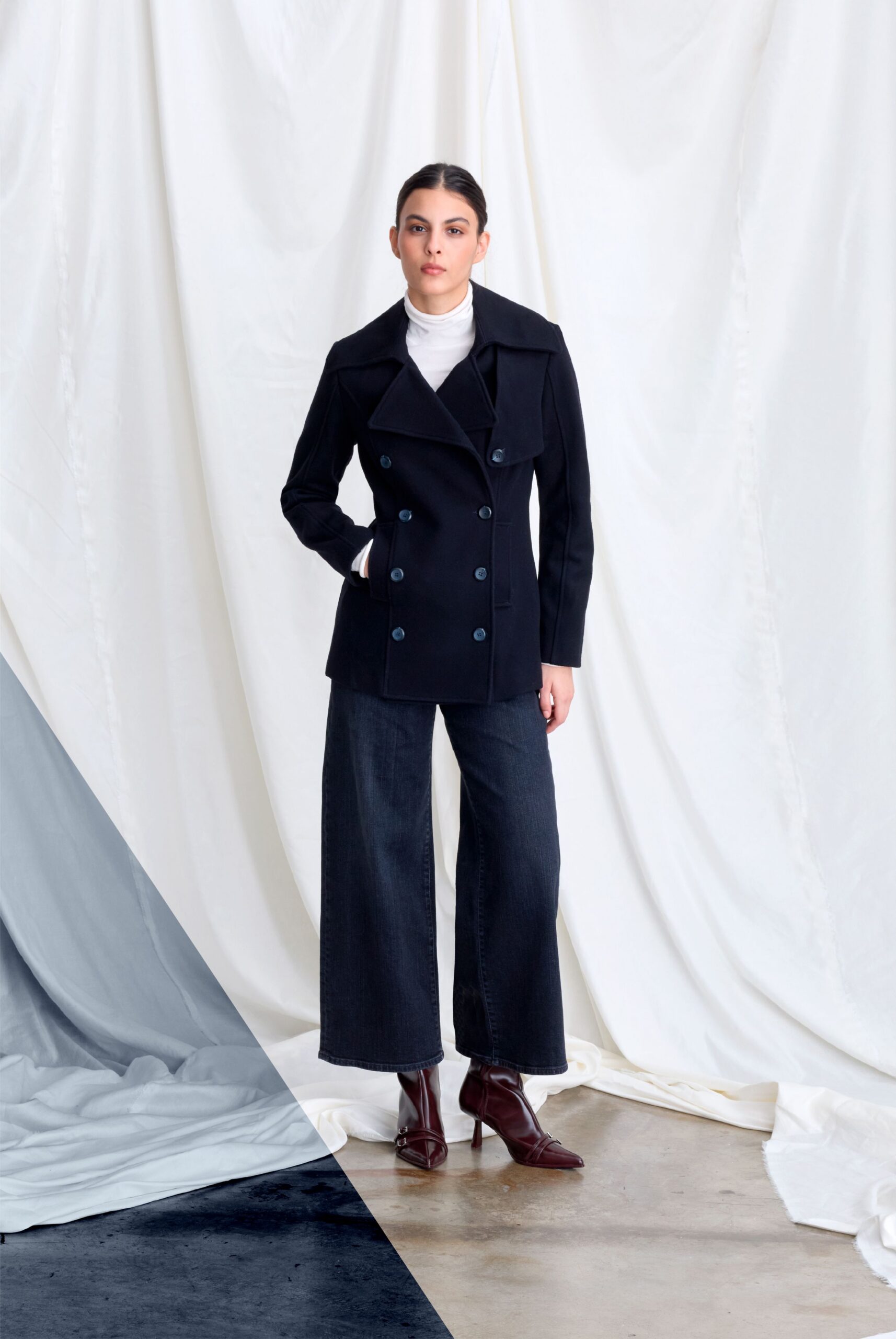 black cotton long-sleeve collared structured jacket