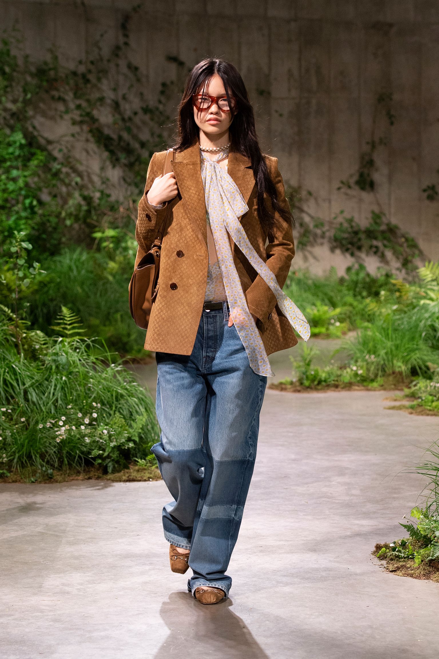 blue denim relaxed distressed wide-leg pants