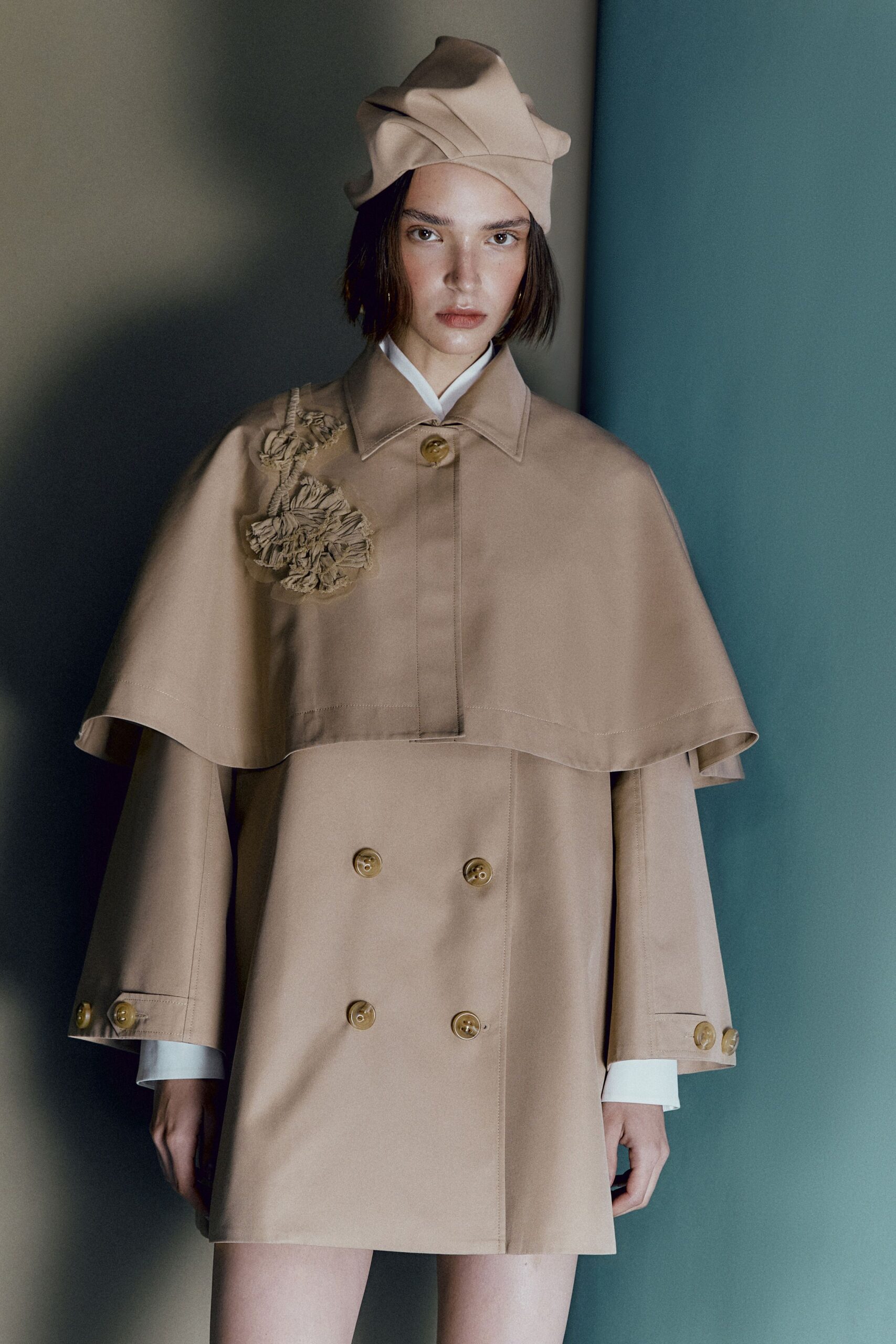 beige cotton long-sleeve collared relaxed embroidered short cape