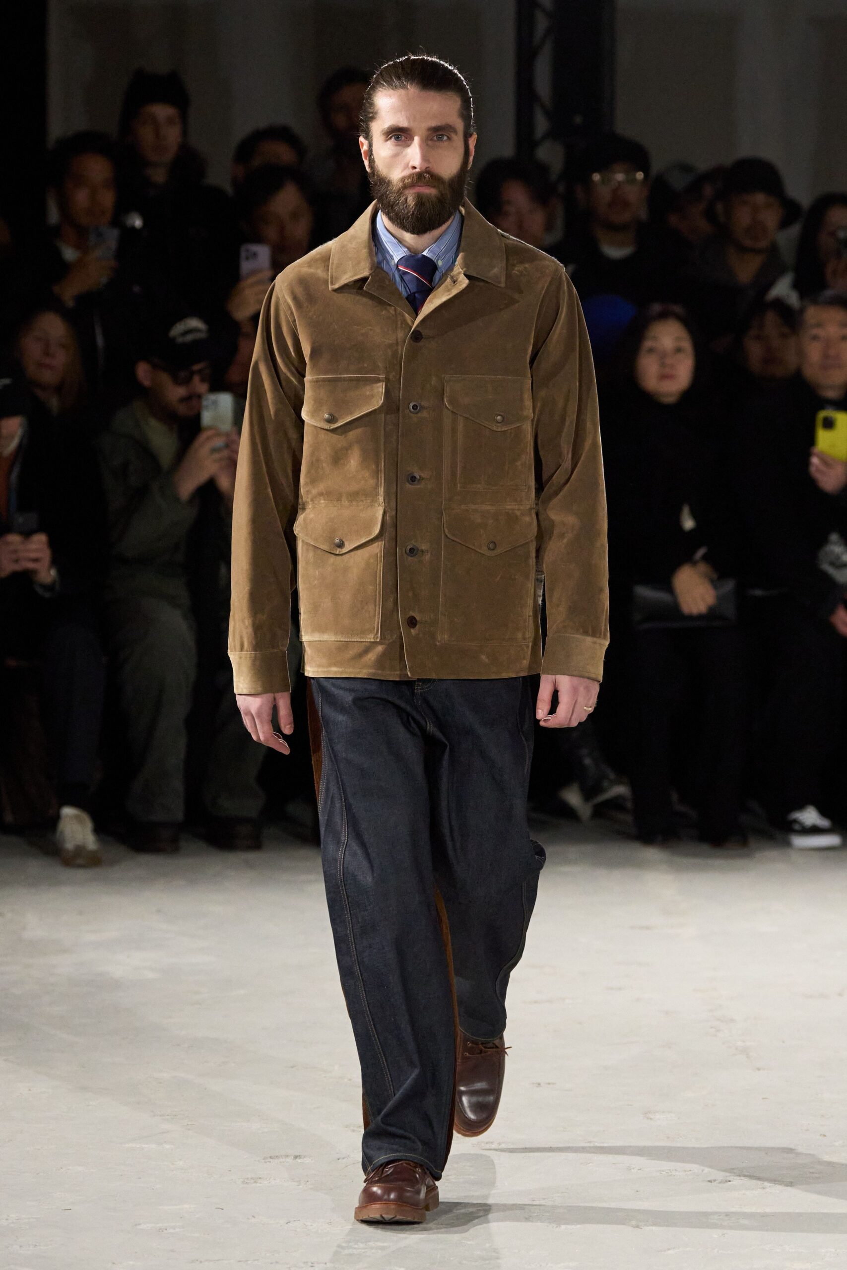 brown suede long-sleeve collared relaxed buttoned pockets jacket