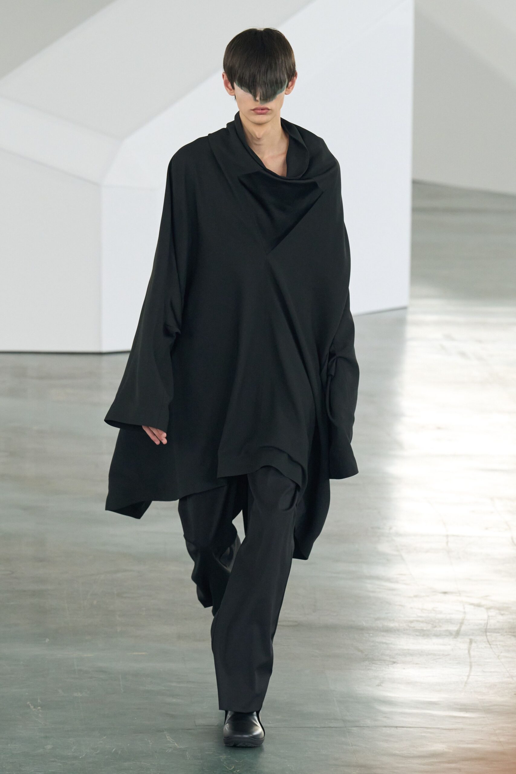 black wool long-sleeve collared relaxed draped poncho