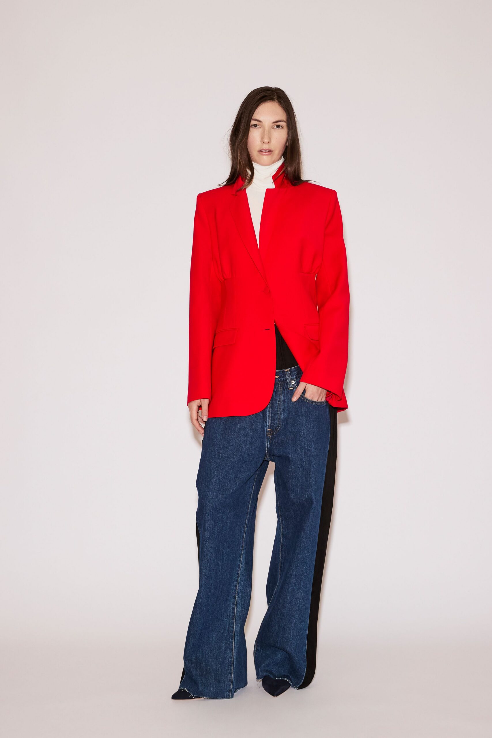 red long-sleeve collared structured blazer