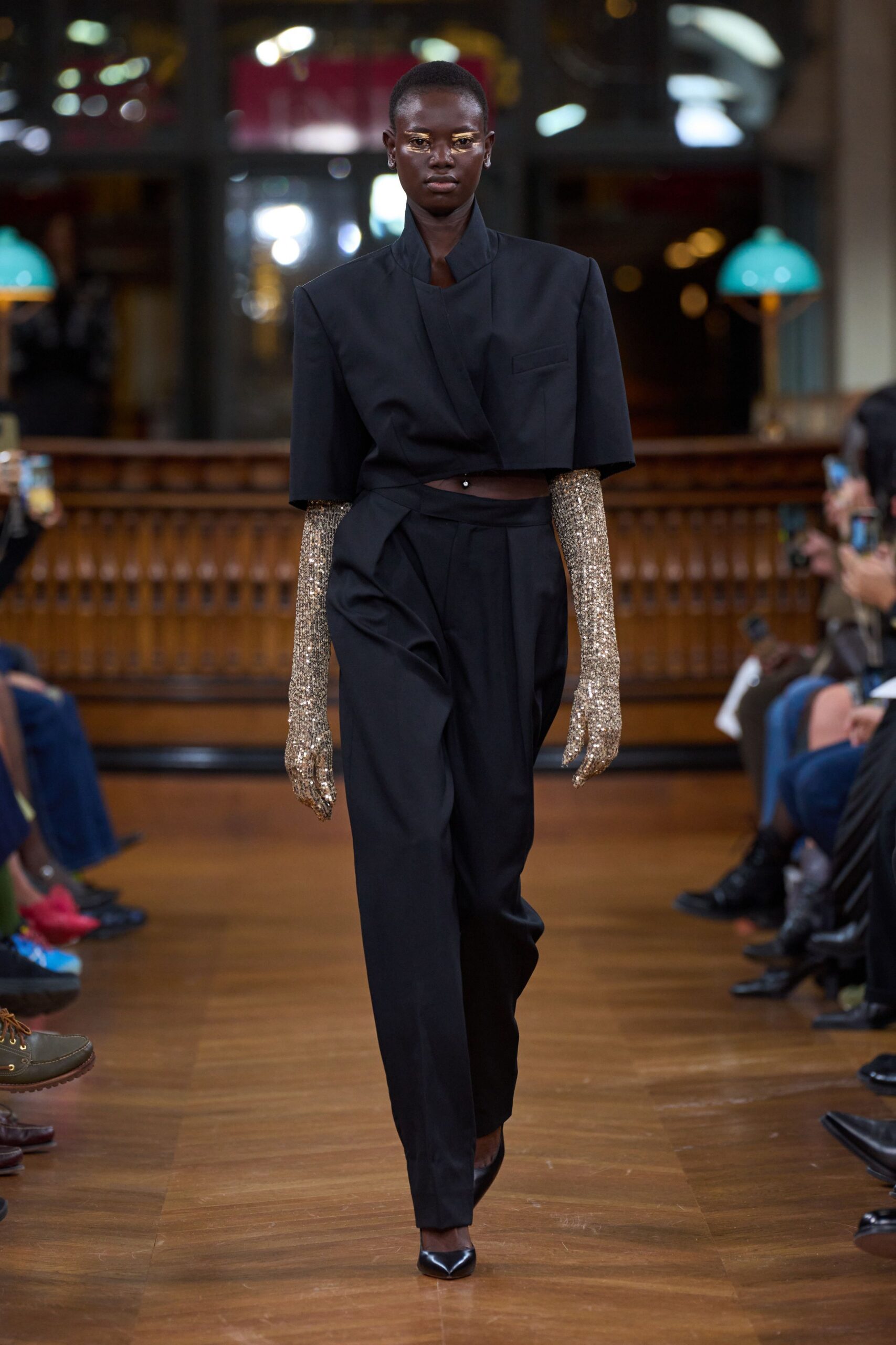 black cotton tailored high-waisted pleated pants