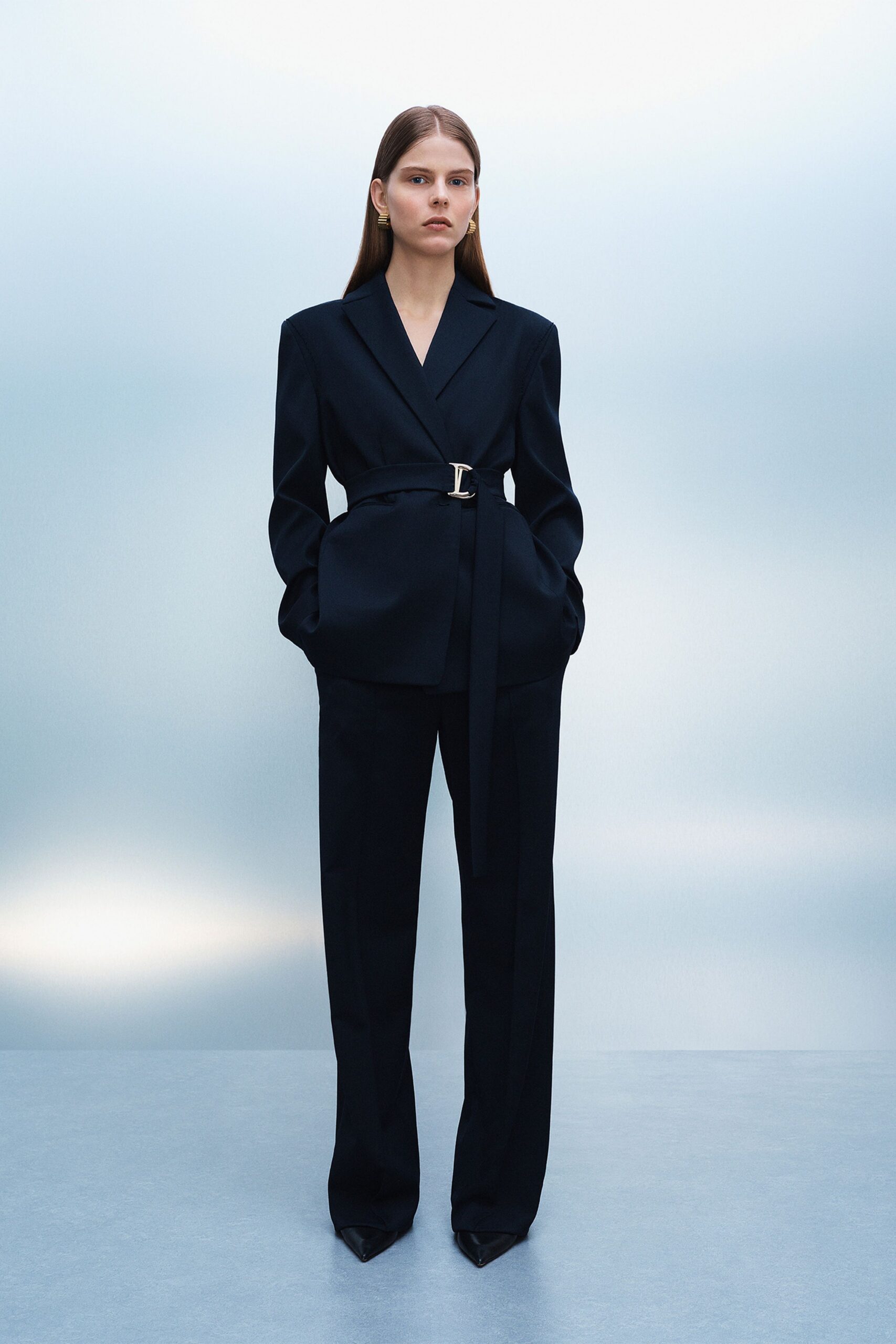 black wool long-sleeve collared tailored belted blazer