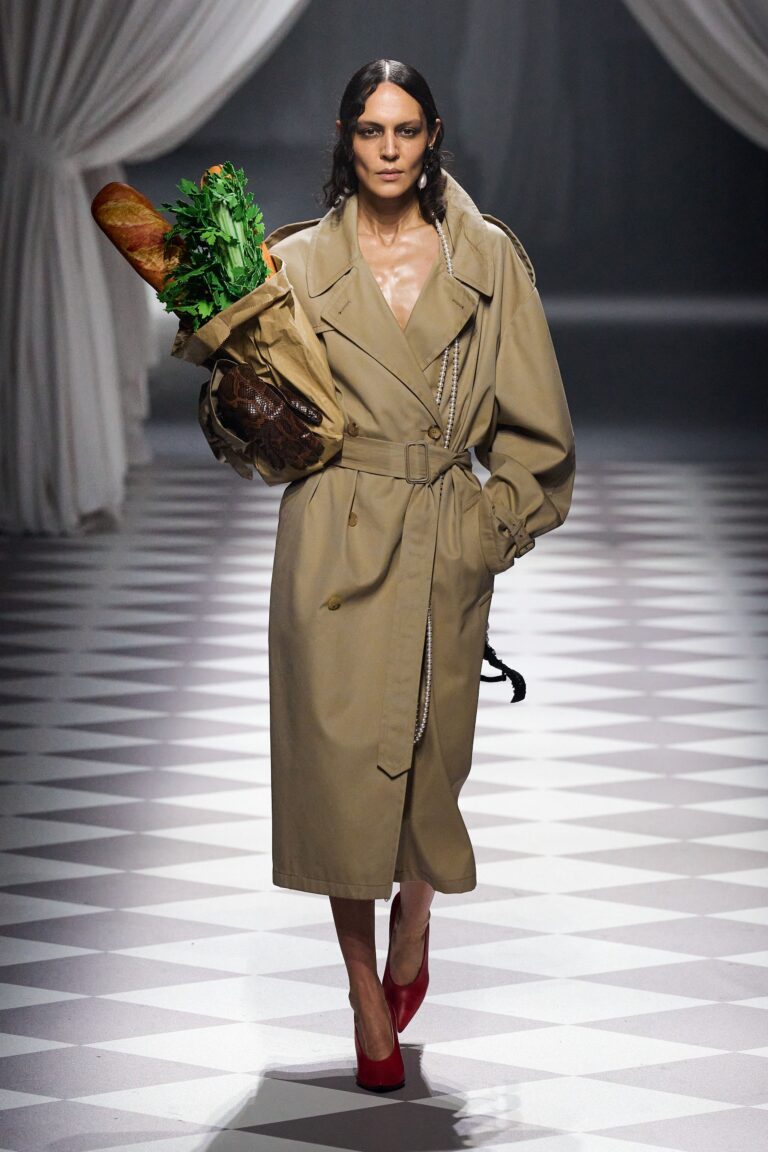 Moschino Fall 2024 Ready-to-Wear