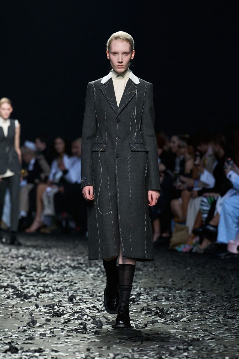 Moschino Fall 2025 Ready-to-Wear