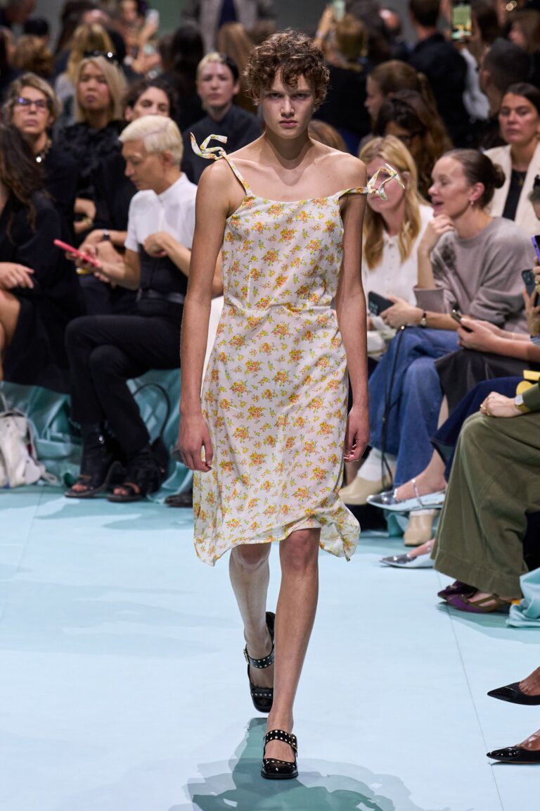 Prada Spring 2025 Ready-to-Wear