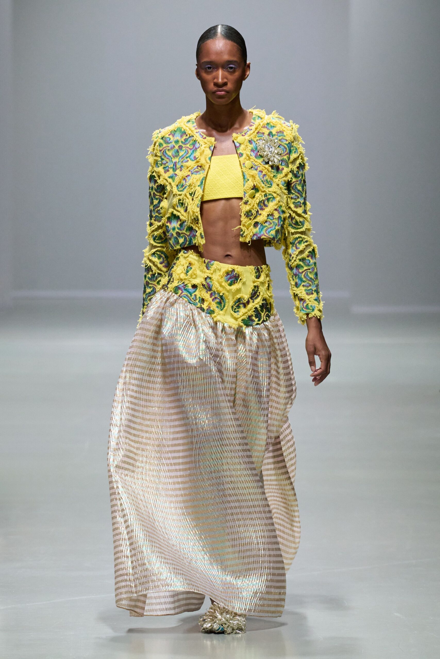 yellow silk long-sleeve collared fitted embroidered jacket