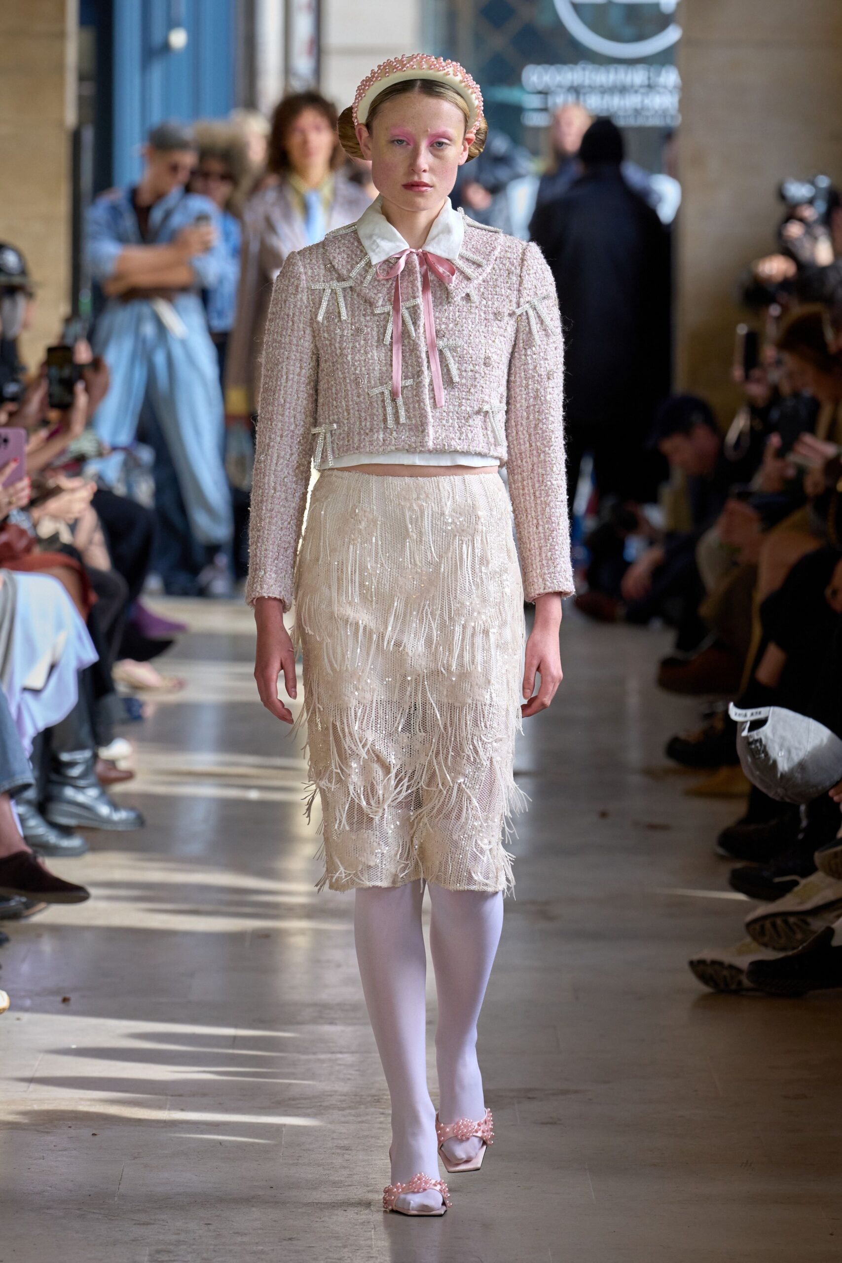 pink tweed long-sleeve collared fitted buttoned fringed jacket