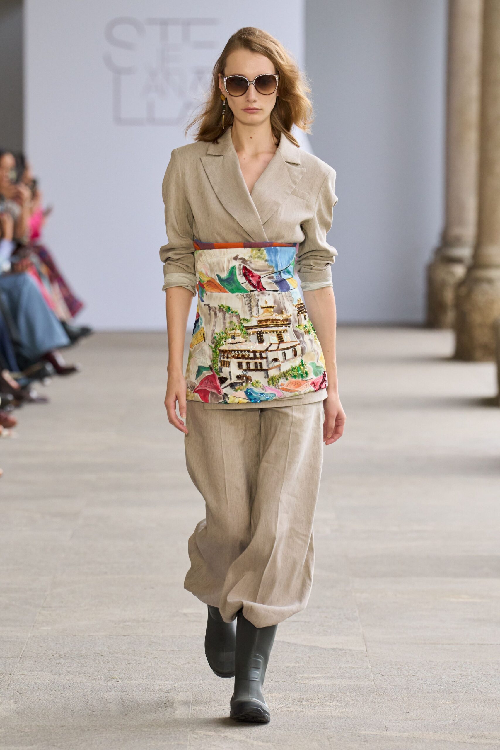 beige linen long-sleeve collared tailored buttoned blazer