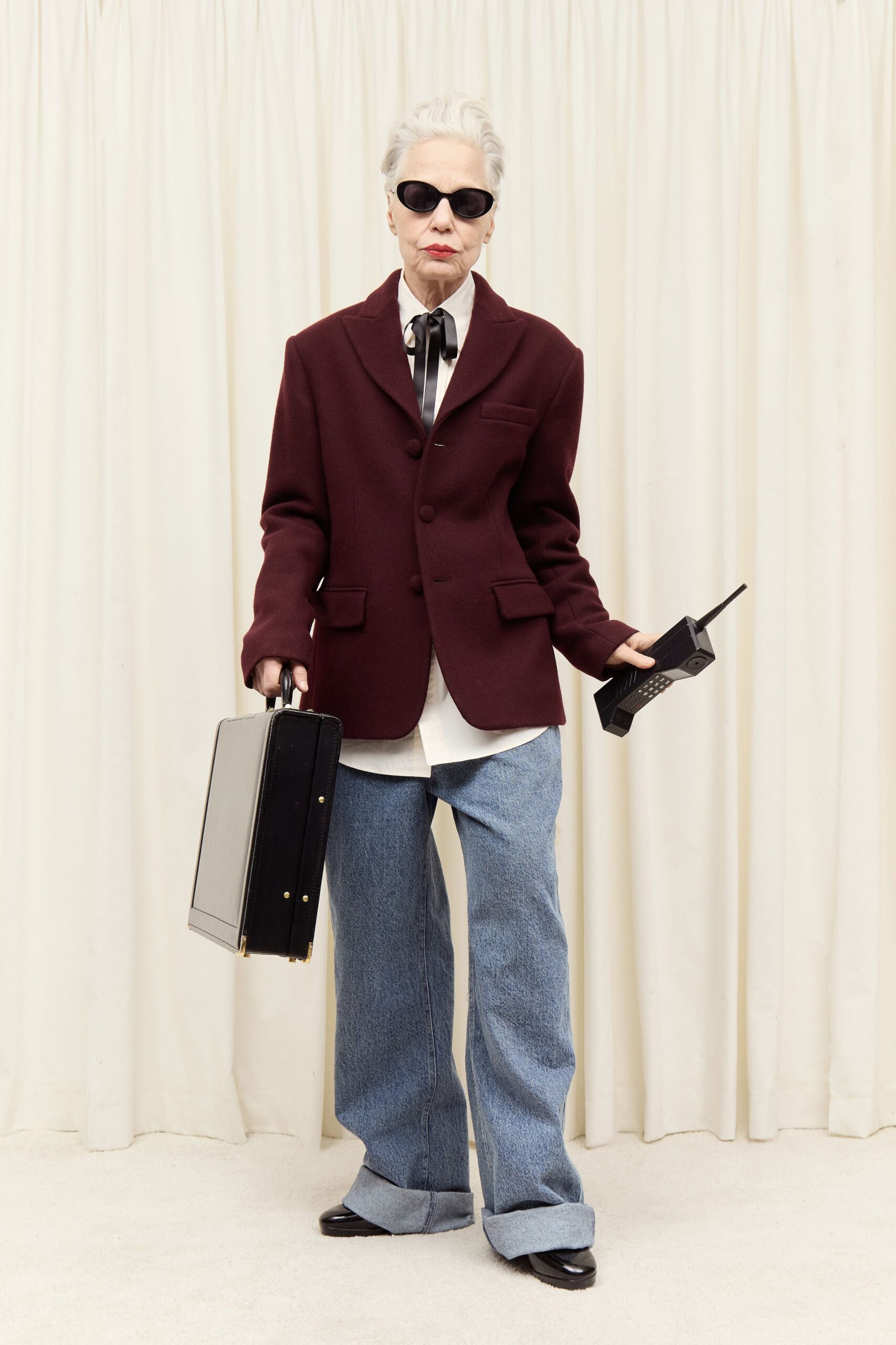 maroon long-sleeve collared structured blazer