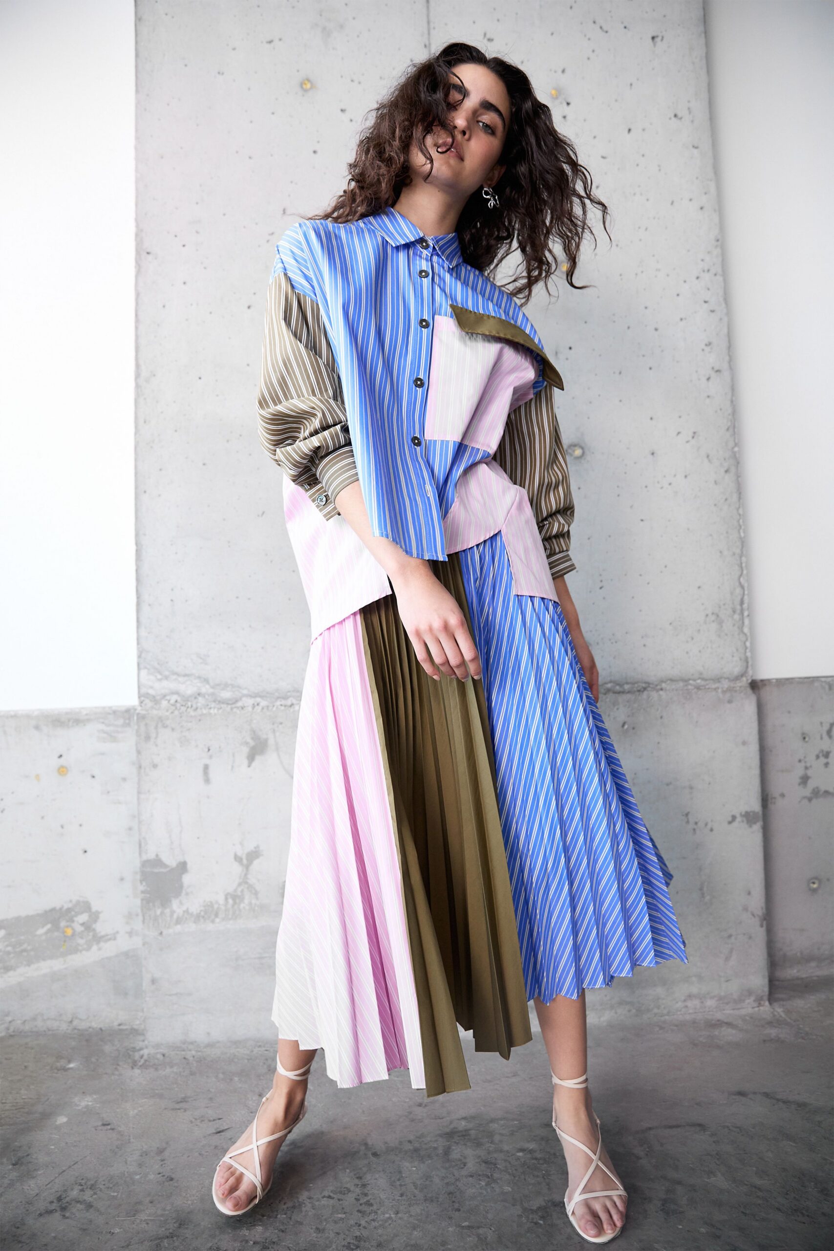 blue cotton long-sleeve collared relaxed striped pleated dress