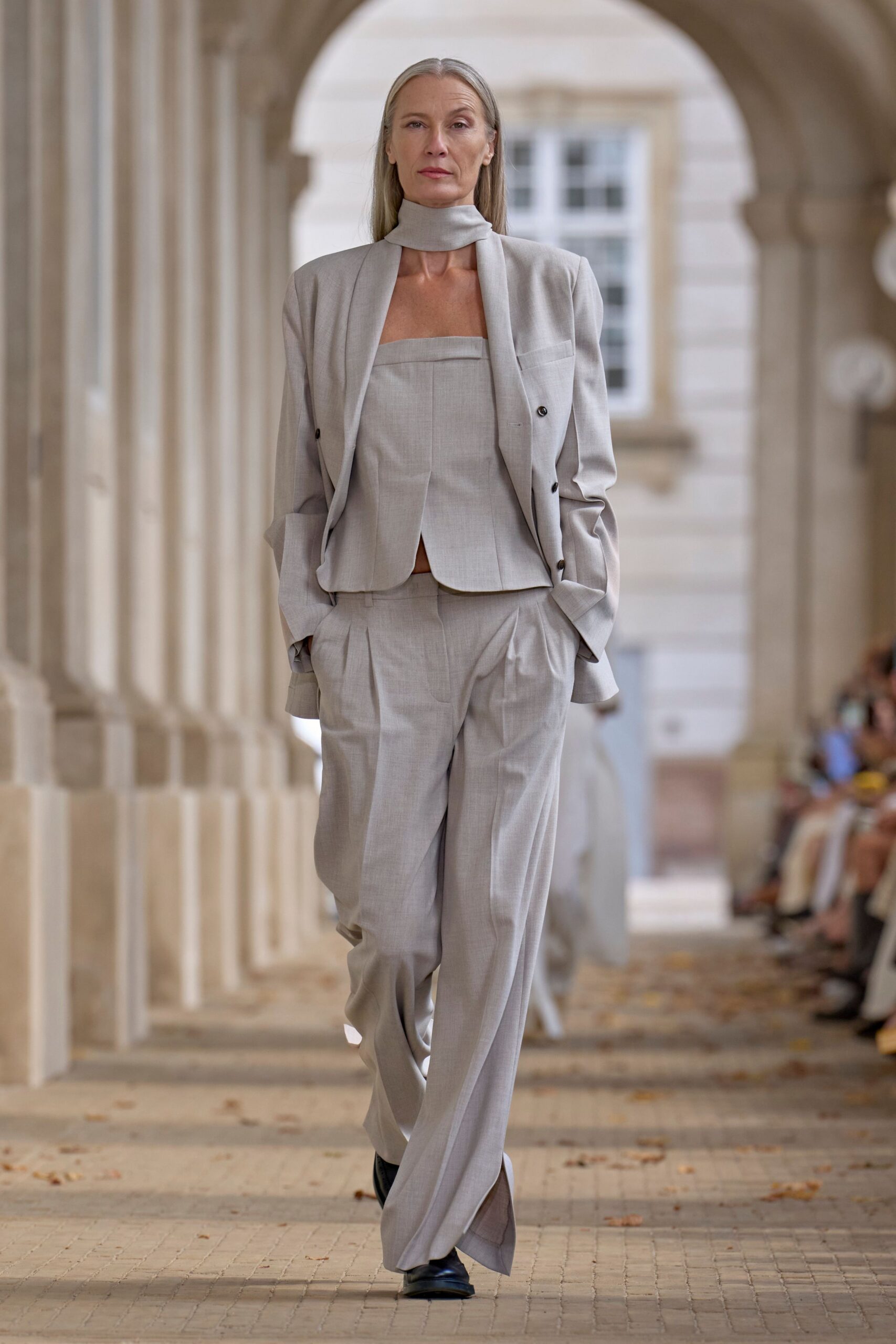 beige linen long-sleeve collared tailored buttoned blazer
