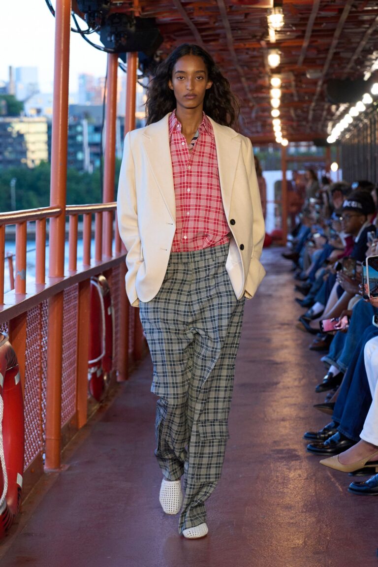Tommy Hilfiger Spring 2025 Ready-to-Wear