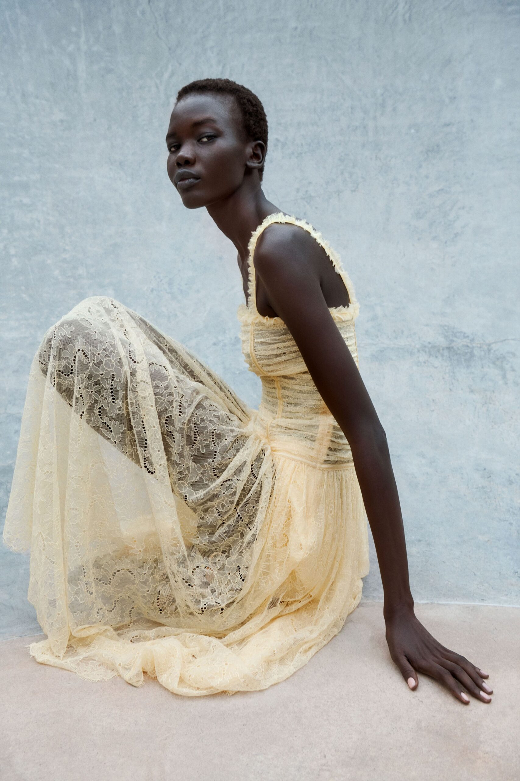 yellow lace sleeveless dress