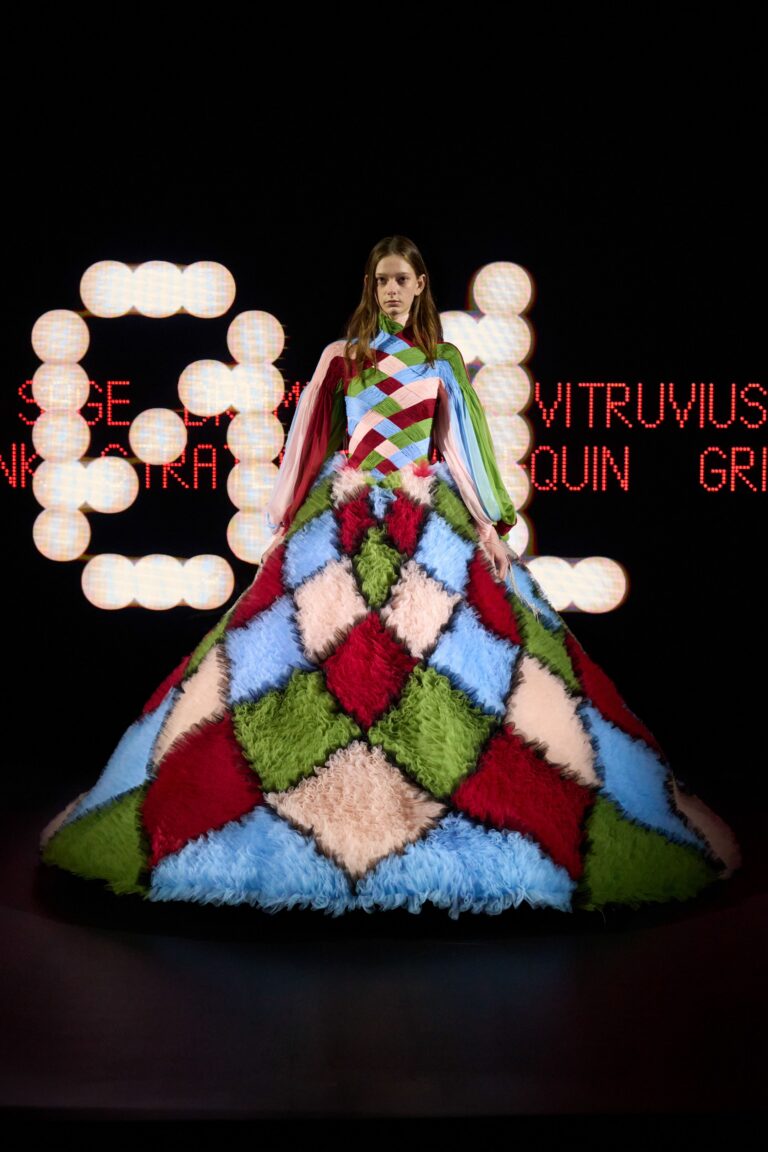 Valentino Spring 2025 Couture