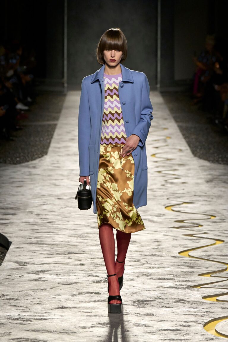 Versace Spring 2025 Ready-to-Wear