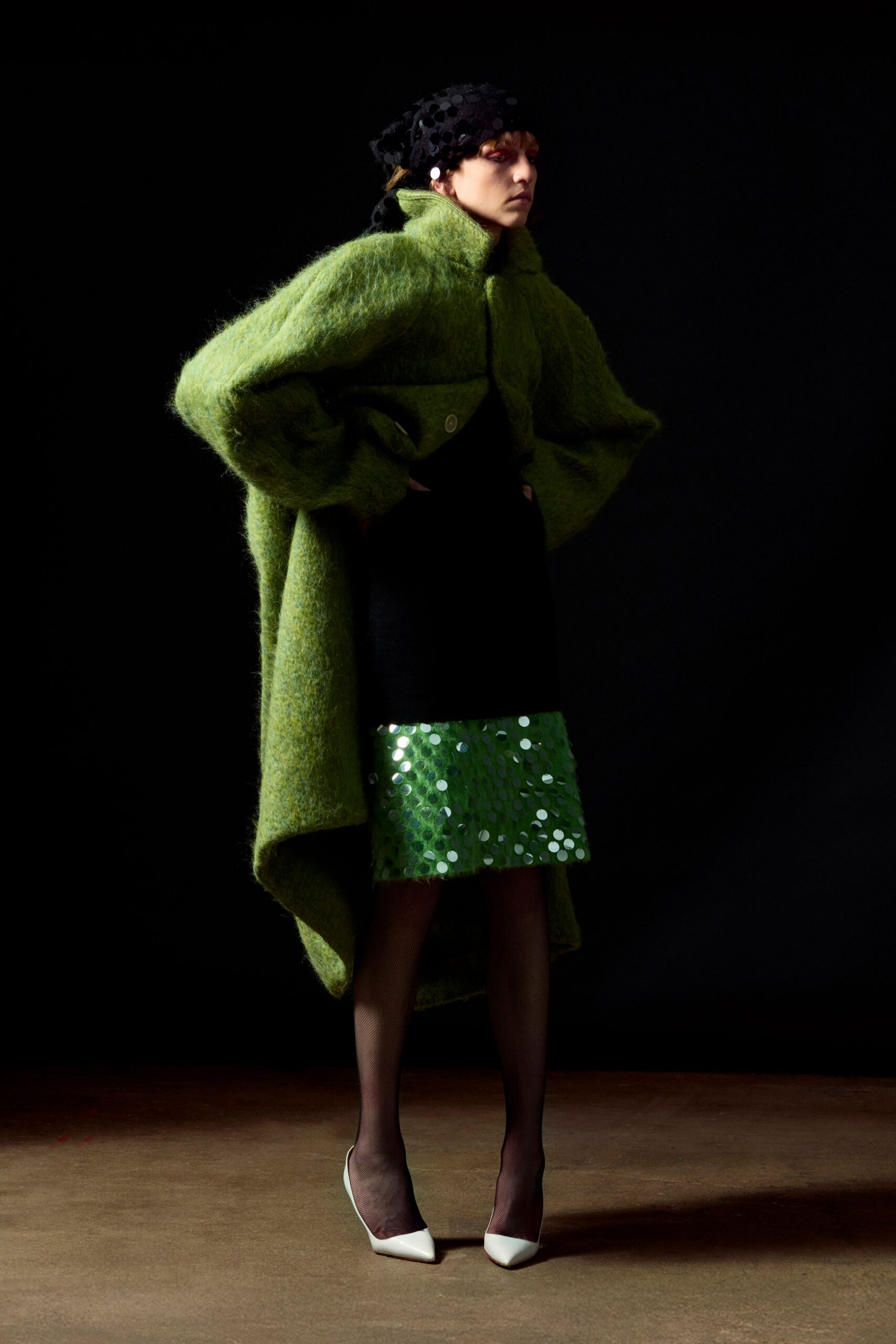 green wool long-sleeve collared oversized draped coat