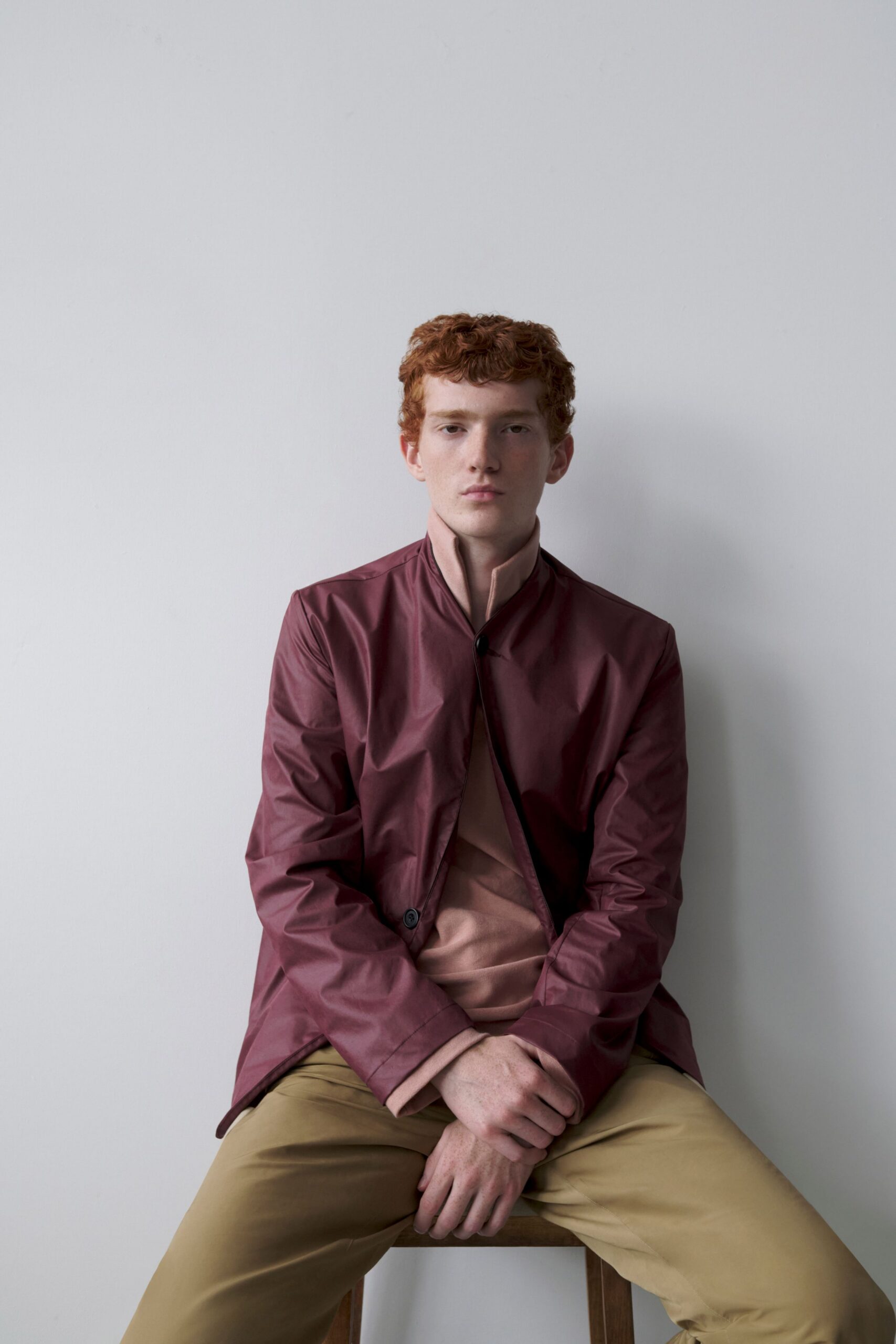 maroon cotton long-sleeve collared fitted jacket