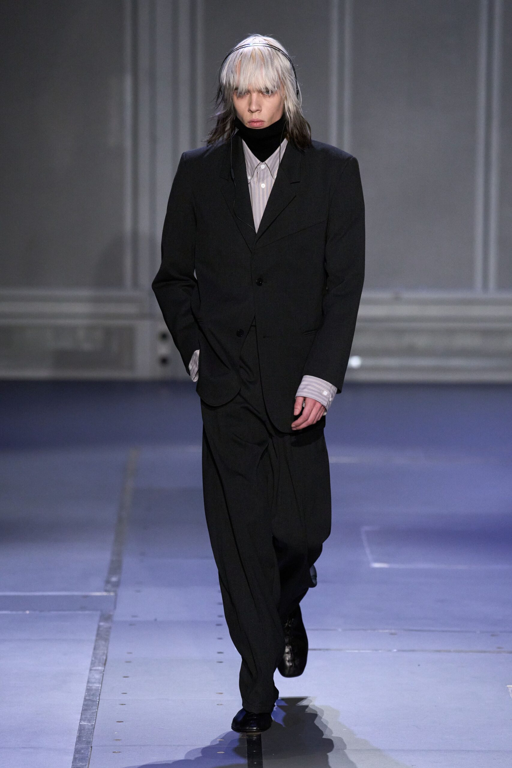 black wool relaxed suit