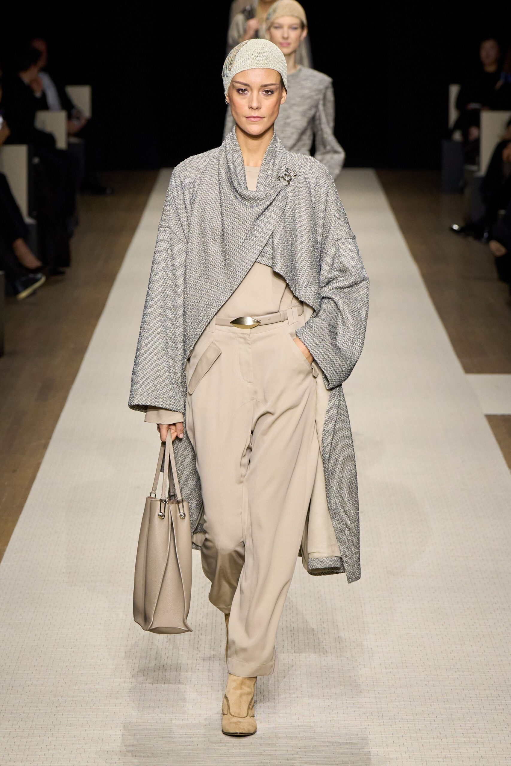 gray wool long-sleeve collared relaxed layered coat