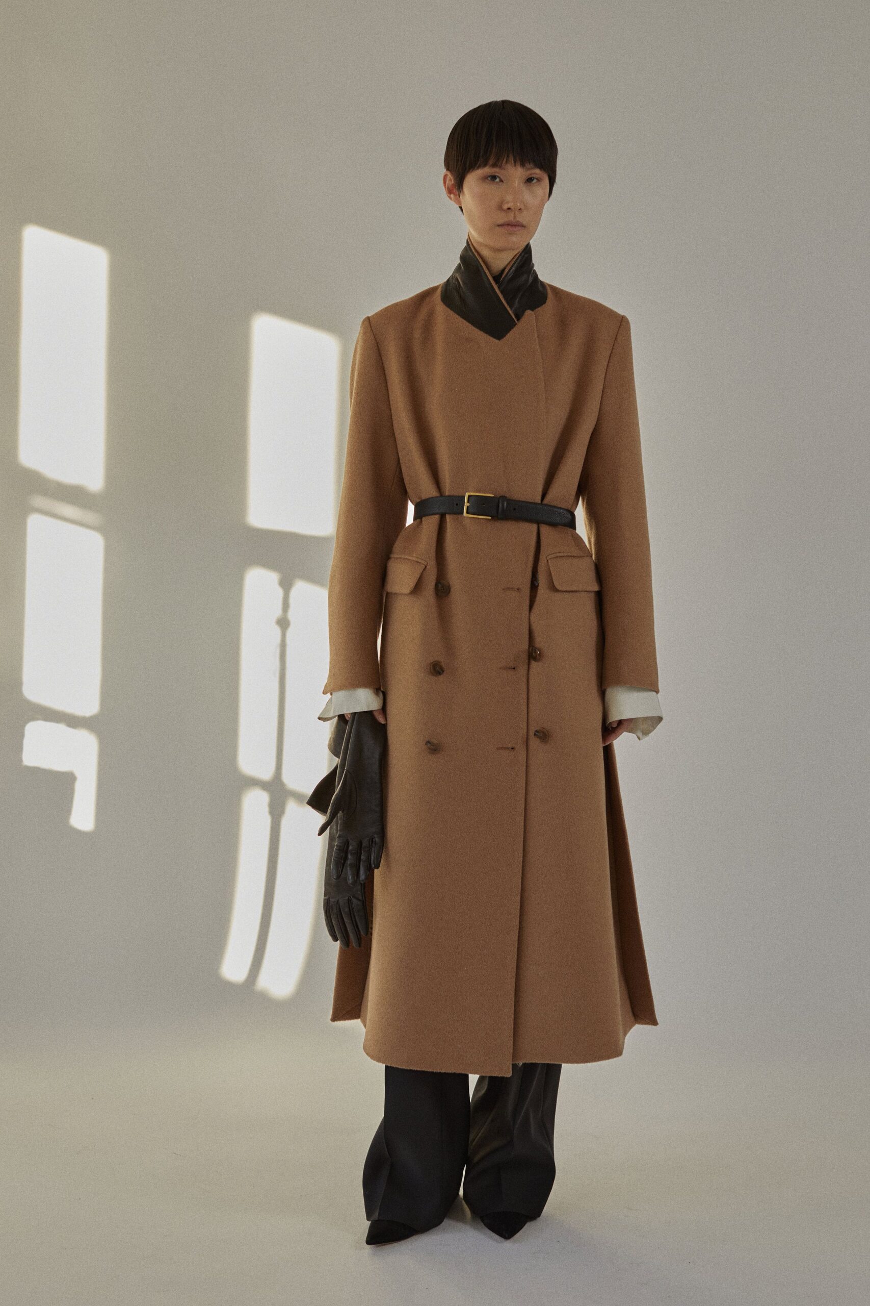 brown wool long-sleeve collared tailored belted pockets coat