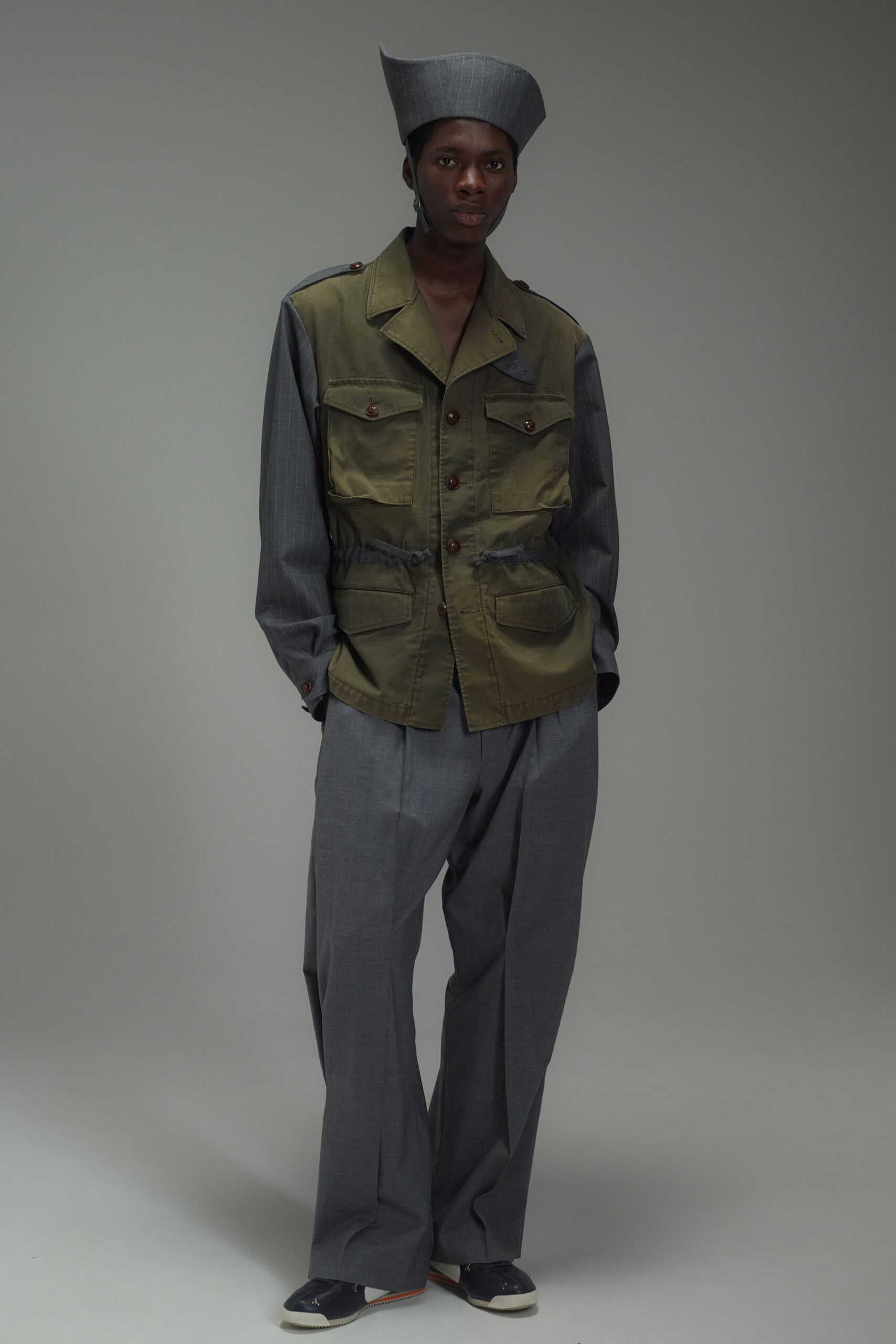 green cotton long-sleeve collared relaxed buttoned pockets jacket
