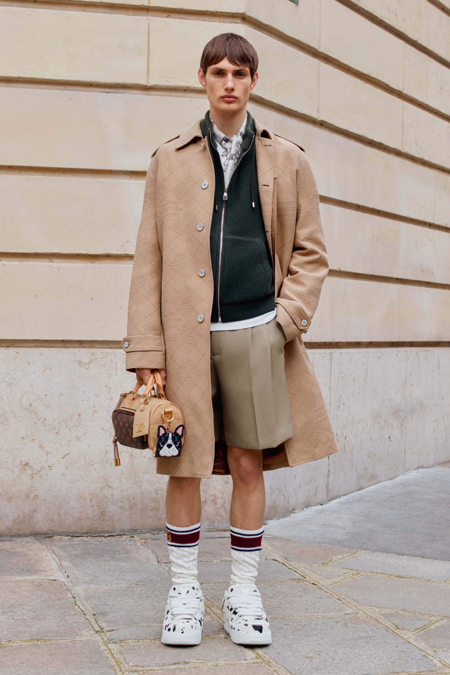 beige cotton long-sleeve collared relaxed buttoned quilted coat