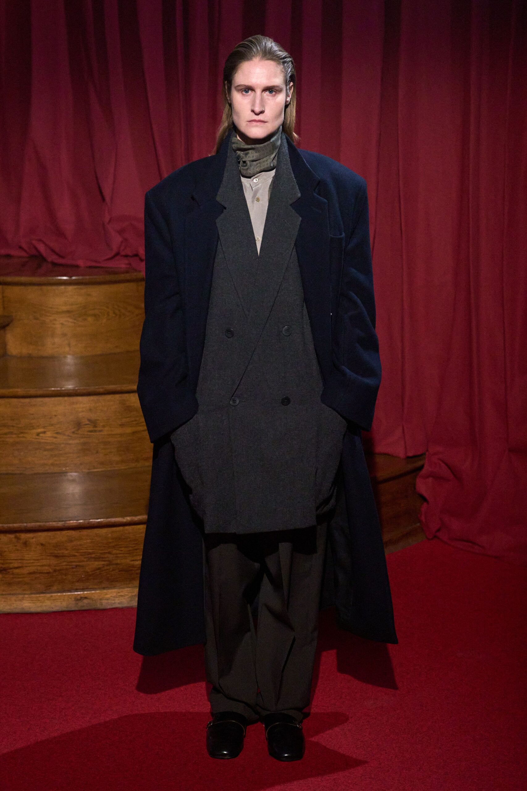 gray wool long-sleeve double-breasted structured blazer