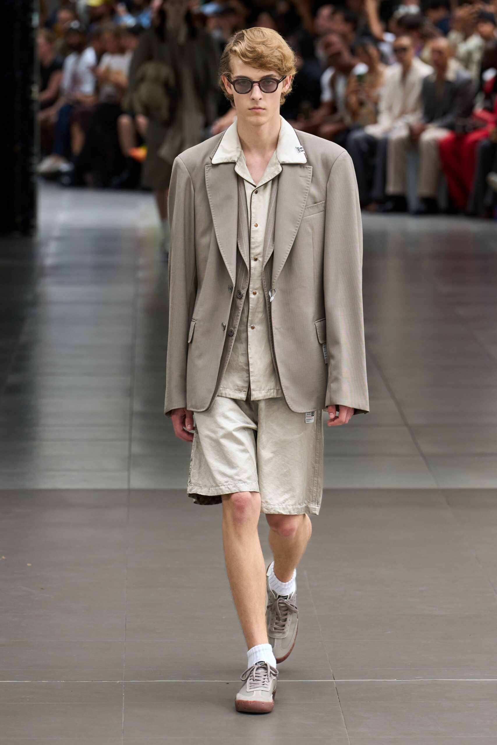 beige blazer and shorts outfit
