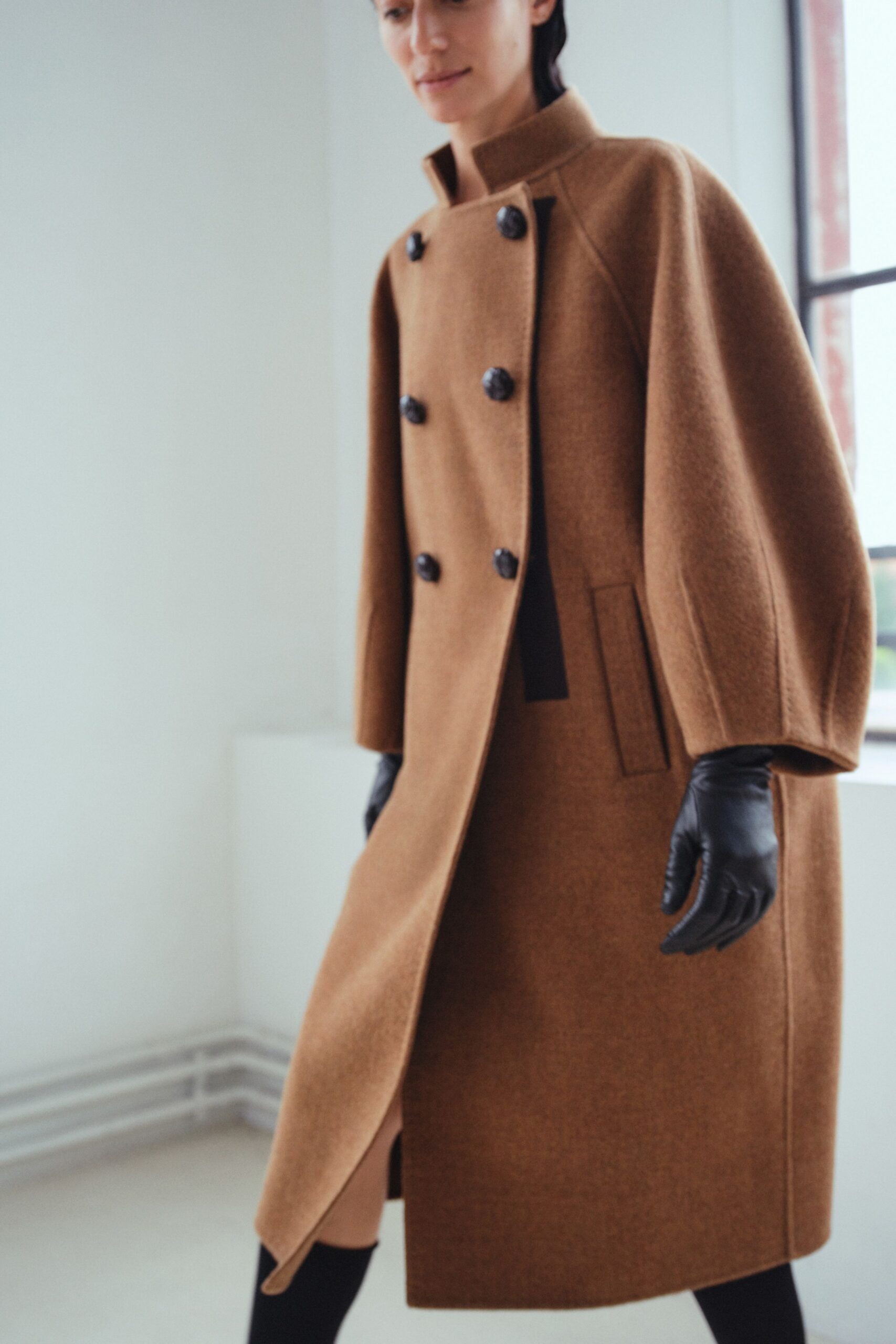 brown wool long-sleeve collared relaxed buttoned midi coat
