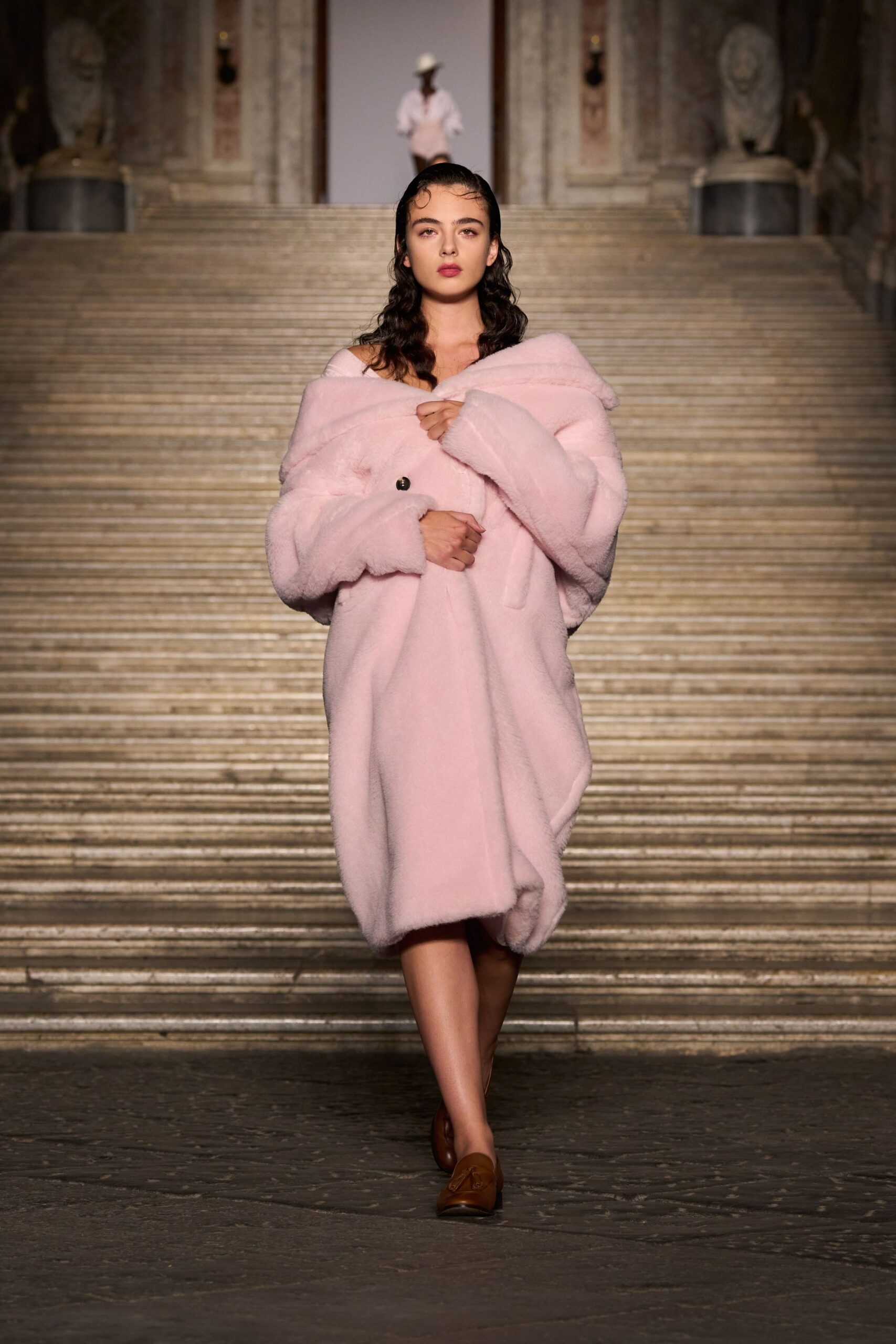 pink wool long-sleeve collared relaxed buttoned midi coat