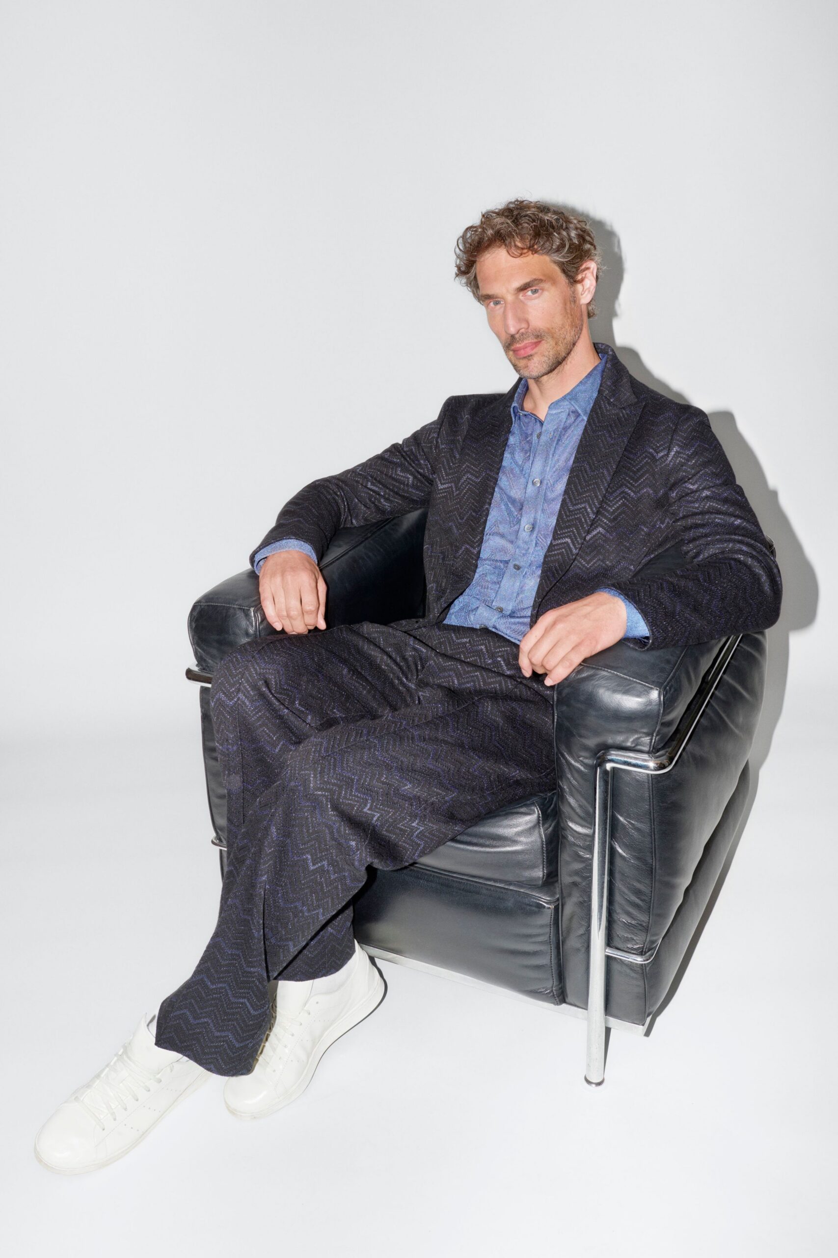 black cotton long-sleeve collared tailored zigzag suit