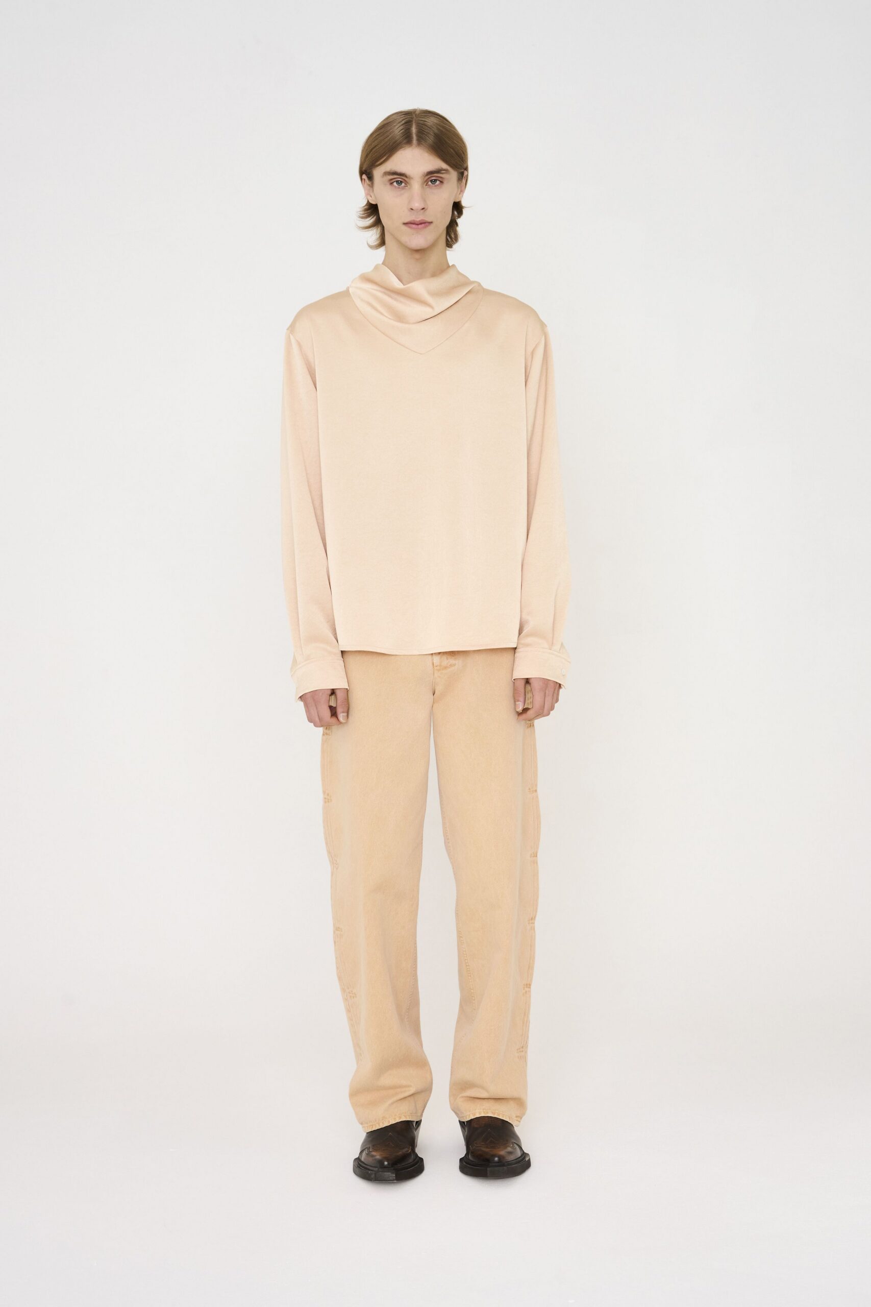peach relaxed top beige pants