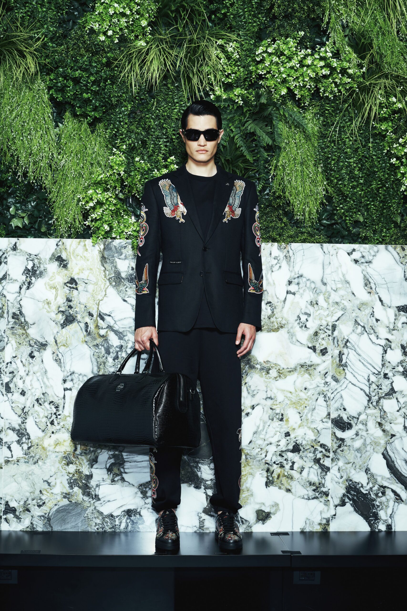 black cotton long-sleeve collared tailored embroidered suit