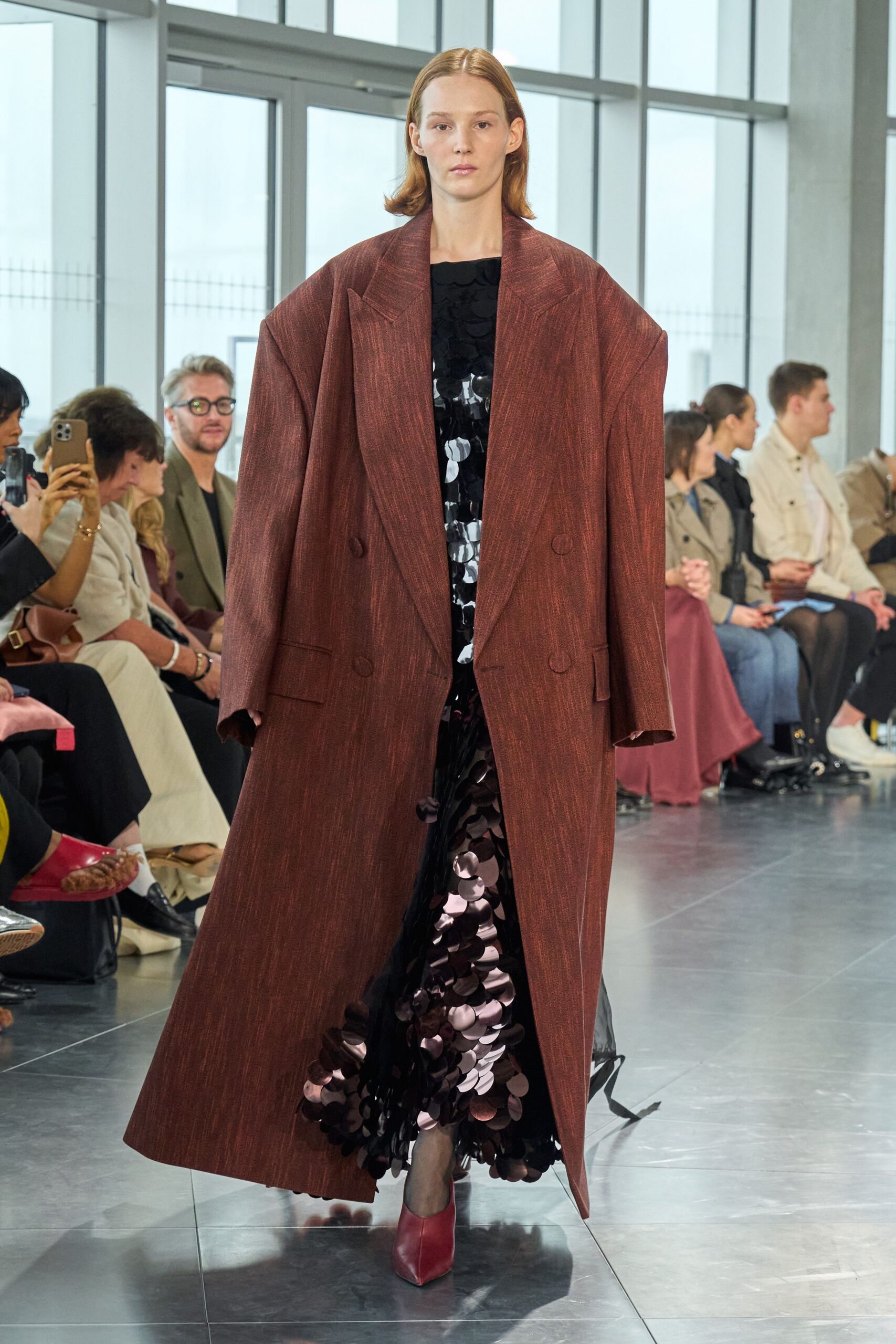 brown wool long-sleeve collared oversized buttoned coat