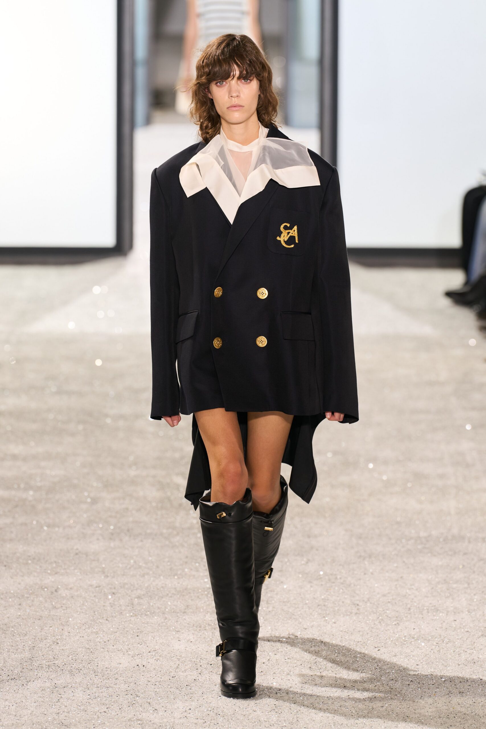 oversized black blazer with mini skirt