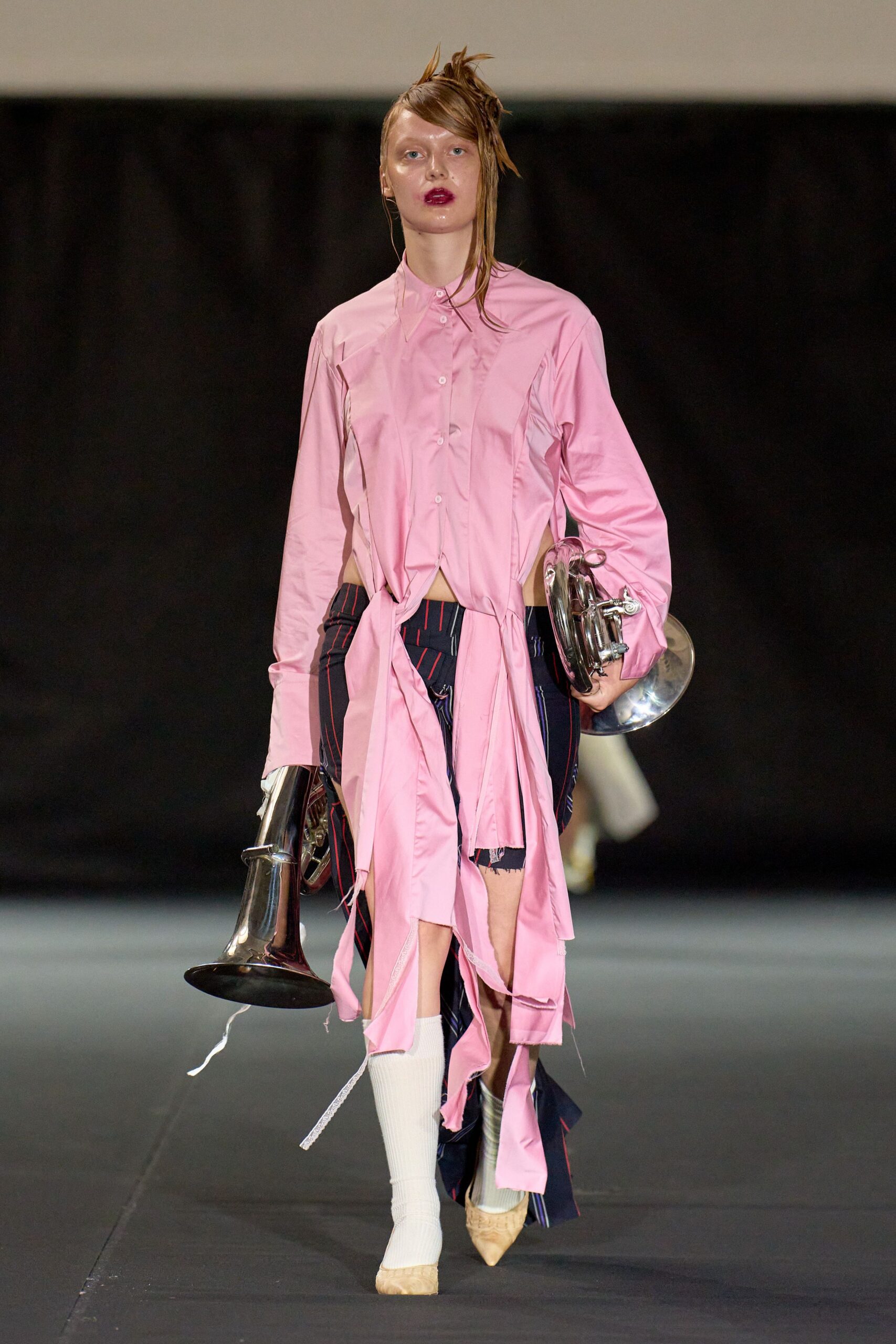 pink cotton long-sleeve collared relaxed buttoned shirt