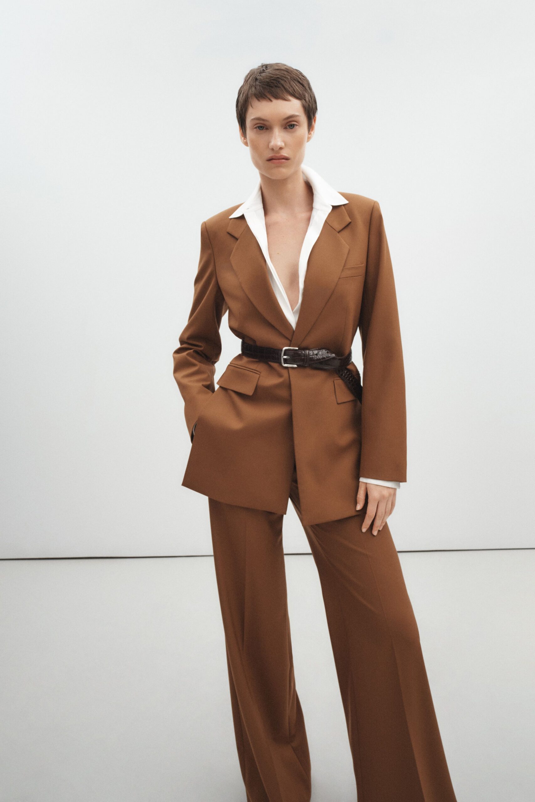 brown cotton long-sleeve collared tailored buttoned blazer