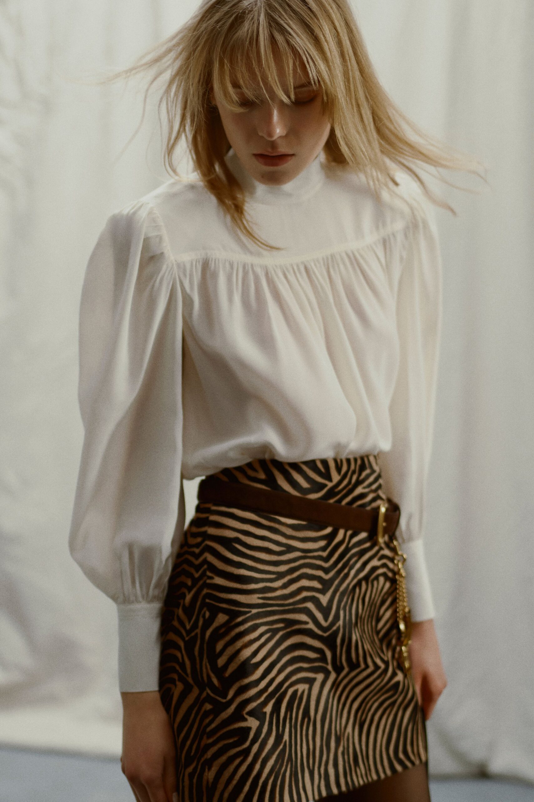brown silk fitted animal-print zippered skirt