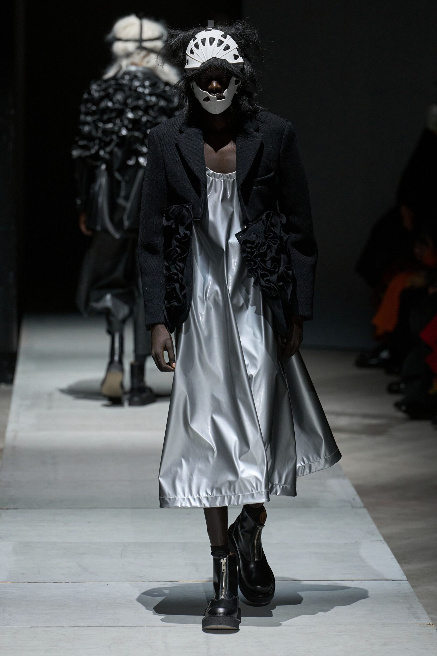 black wool long-sleeve collared structured ruffled jacket