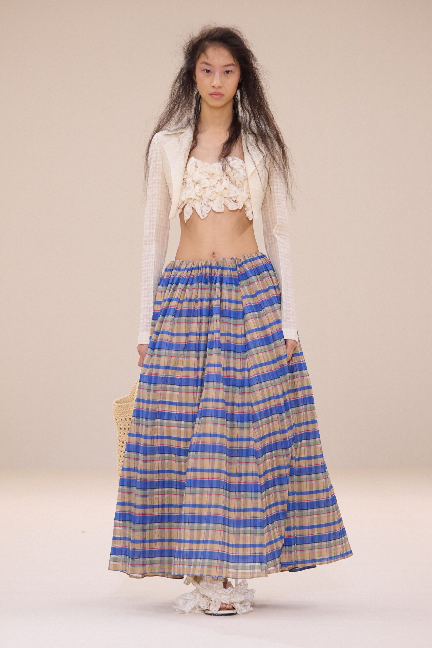 white cotton sleeveless fitted ruffled cropped top