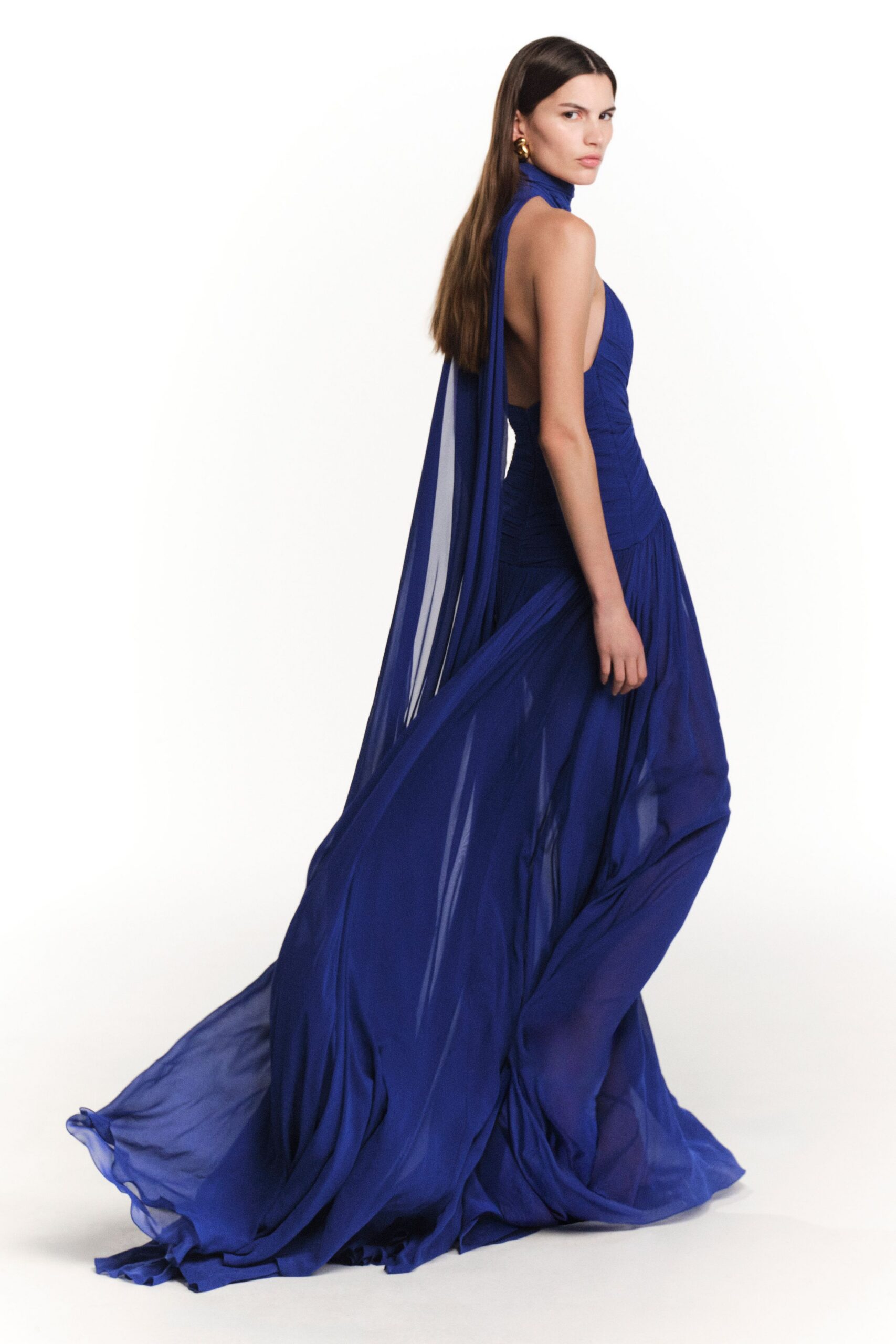 blue chiffon backless gown