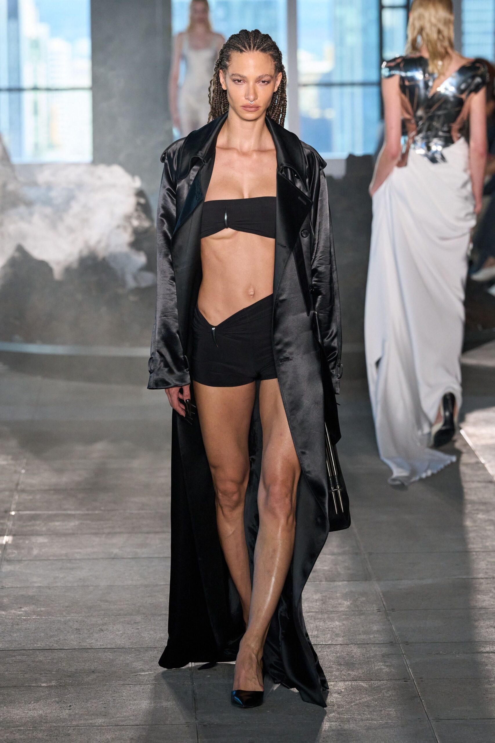 black silk long-sleeve relaxed zippered coat