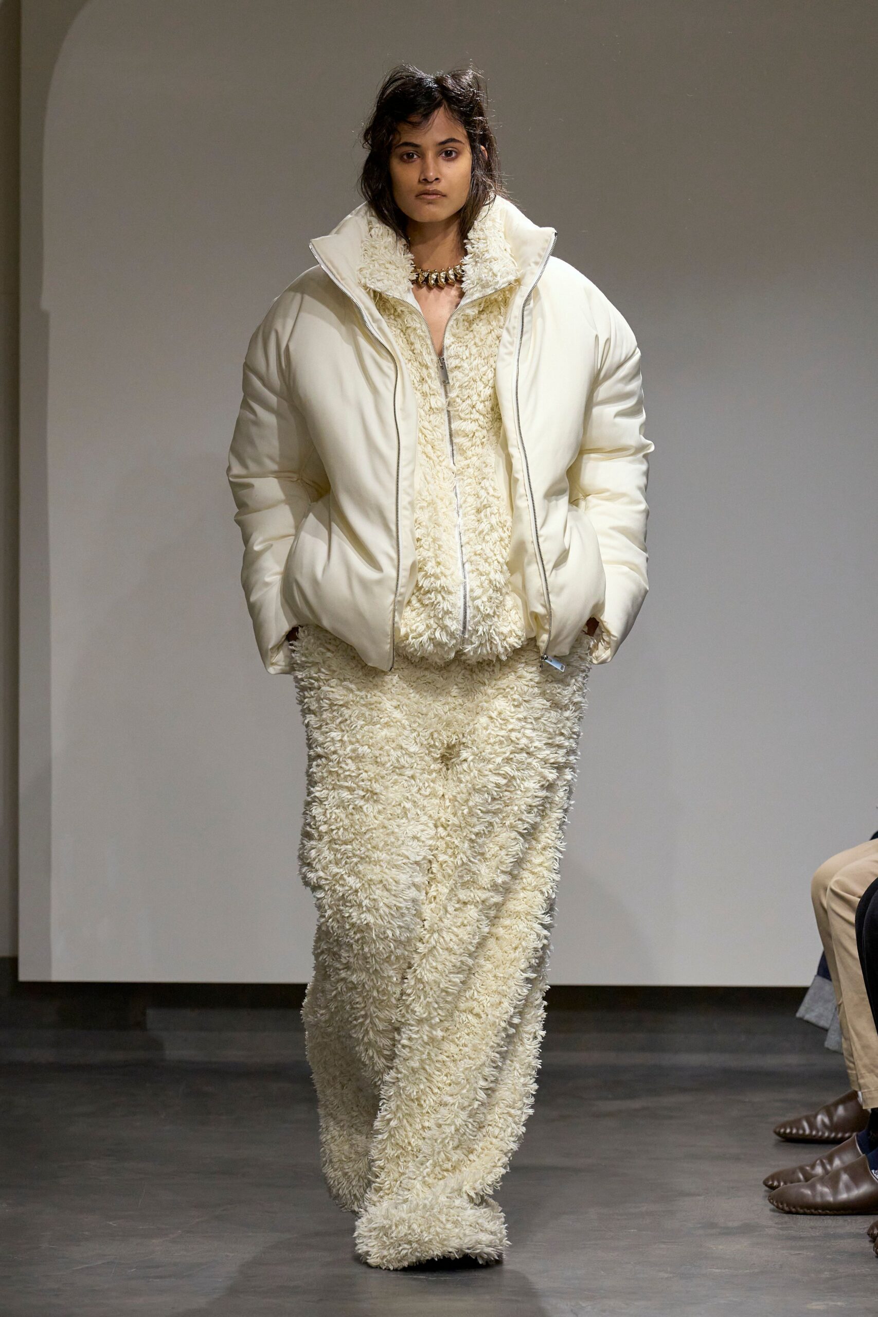 white faux-fur long-sleeve collared oversized zippered maxi coat