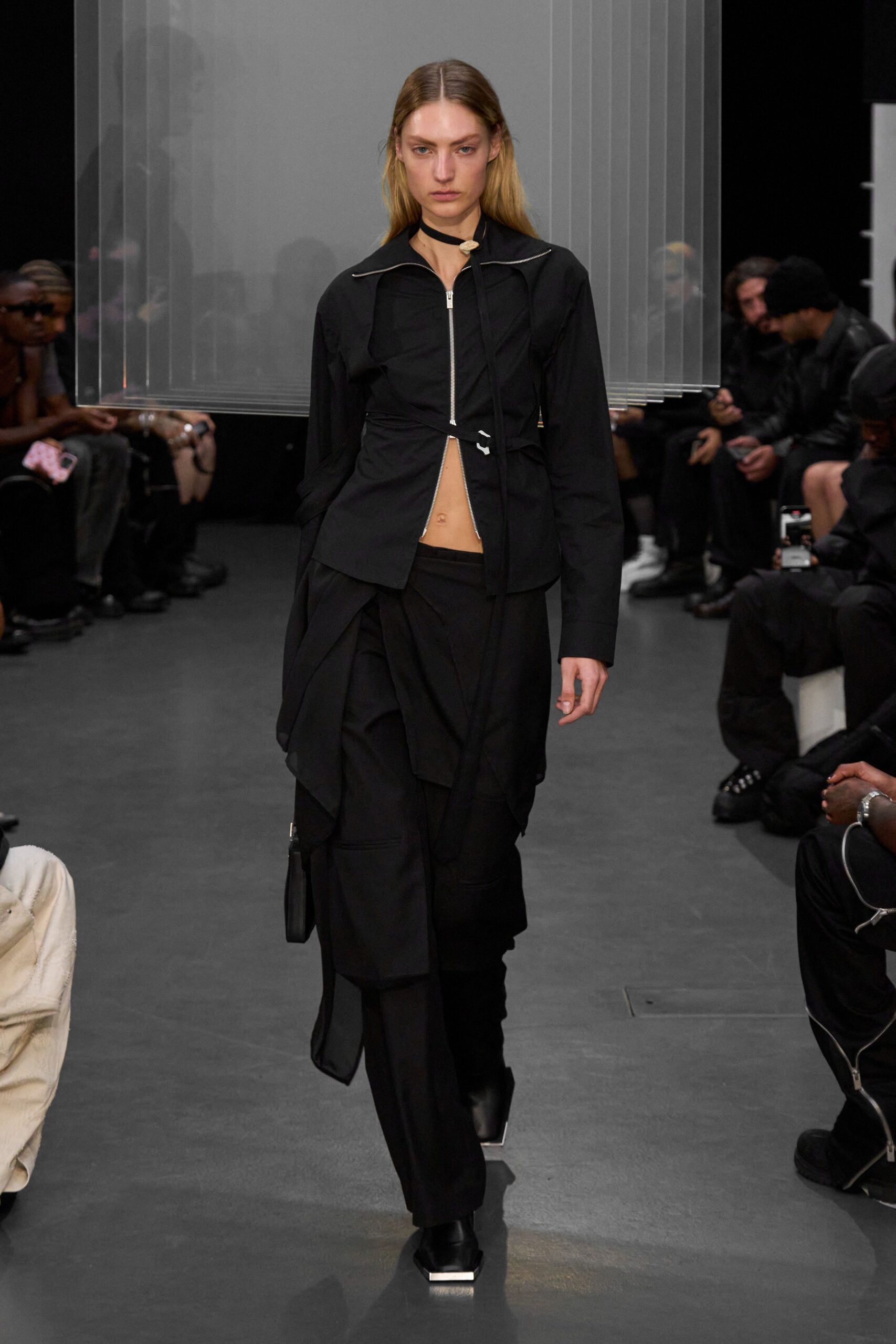 black fitted jacket and pants
